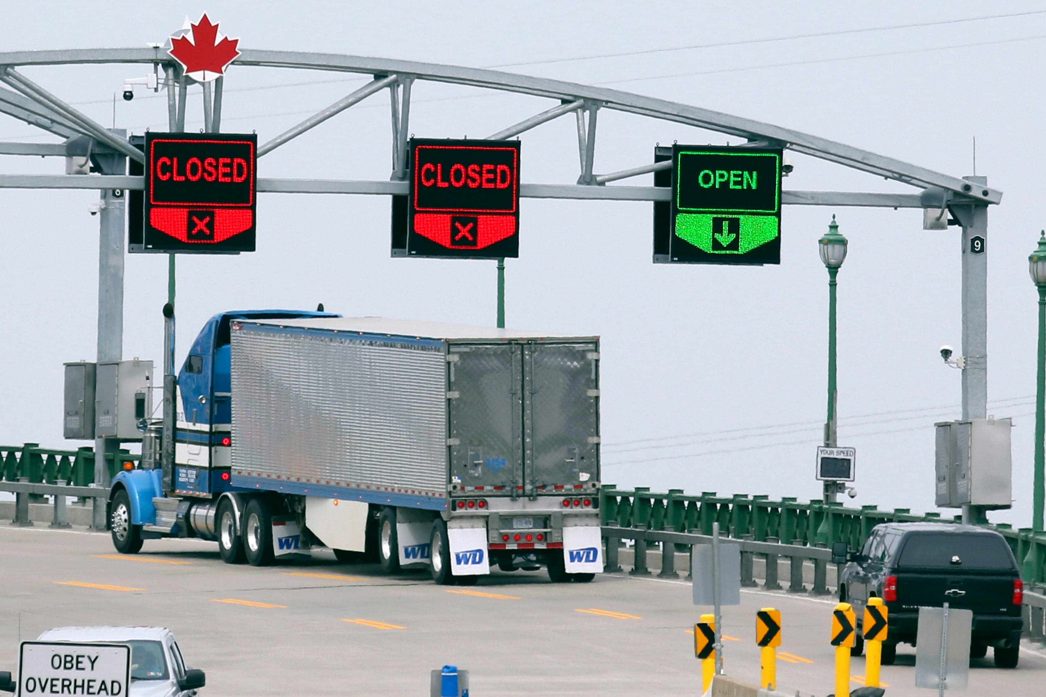 Ottawa fights a coronavirus recession (and waves goodbye to American tourists)