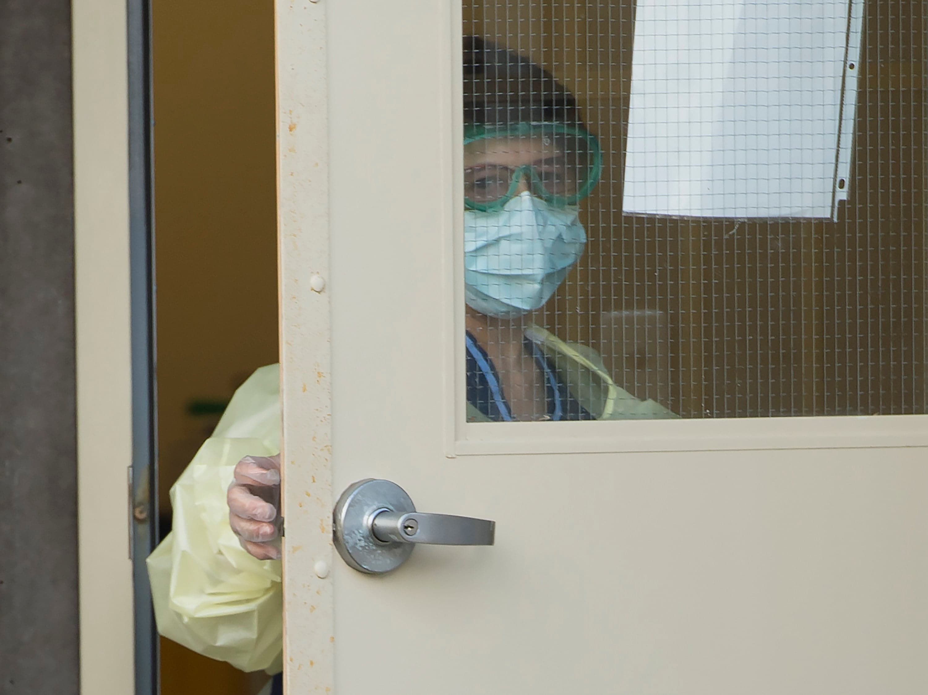 'Public officials should be obsessed with protecting the health workers who will keep people alive'