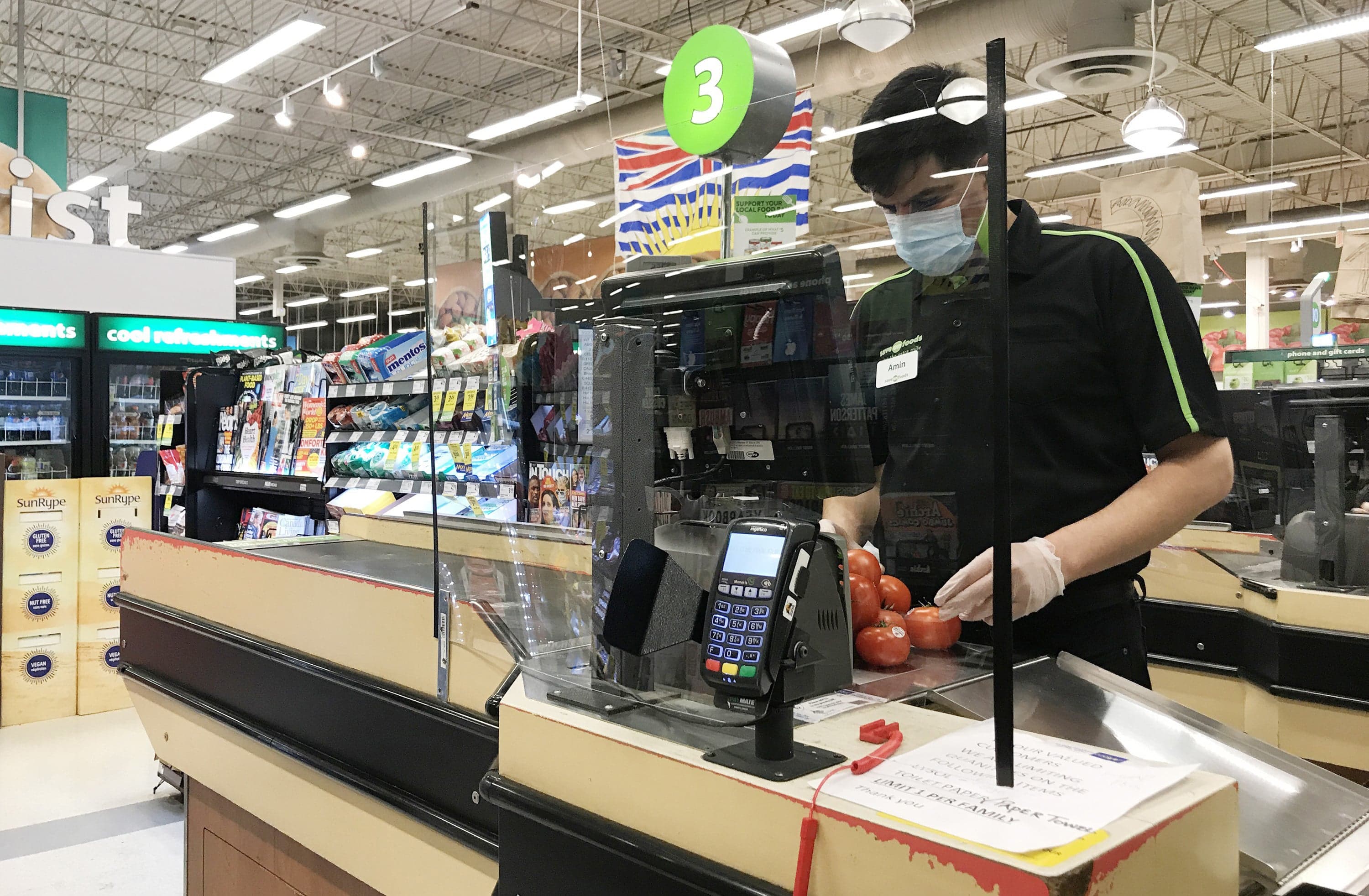 Will Canada go cashless post-pandemic?