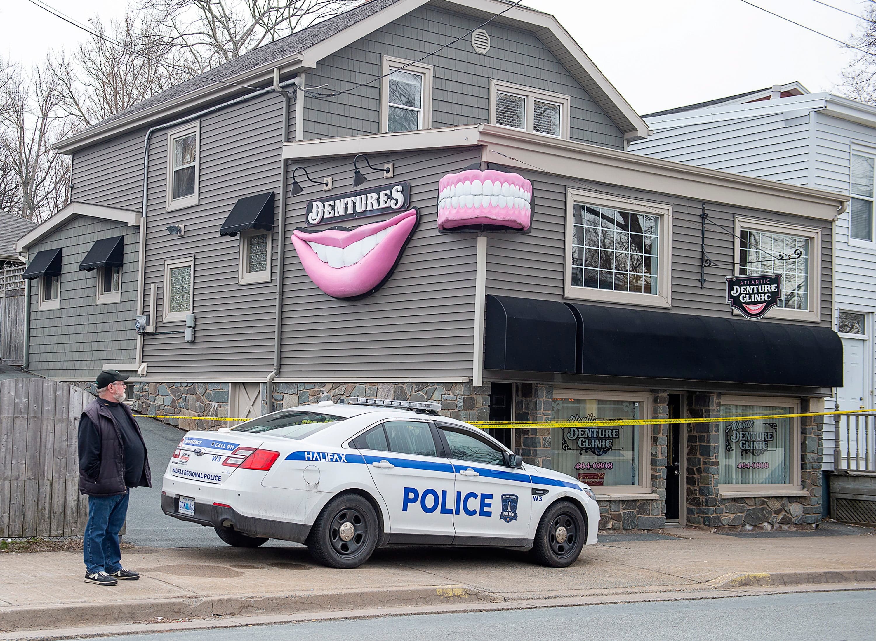 RCMP provides update on Nova Scotia shooting: Live video