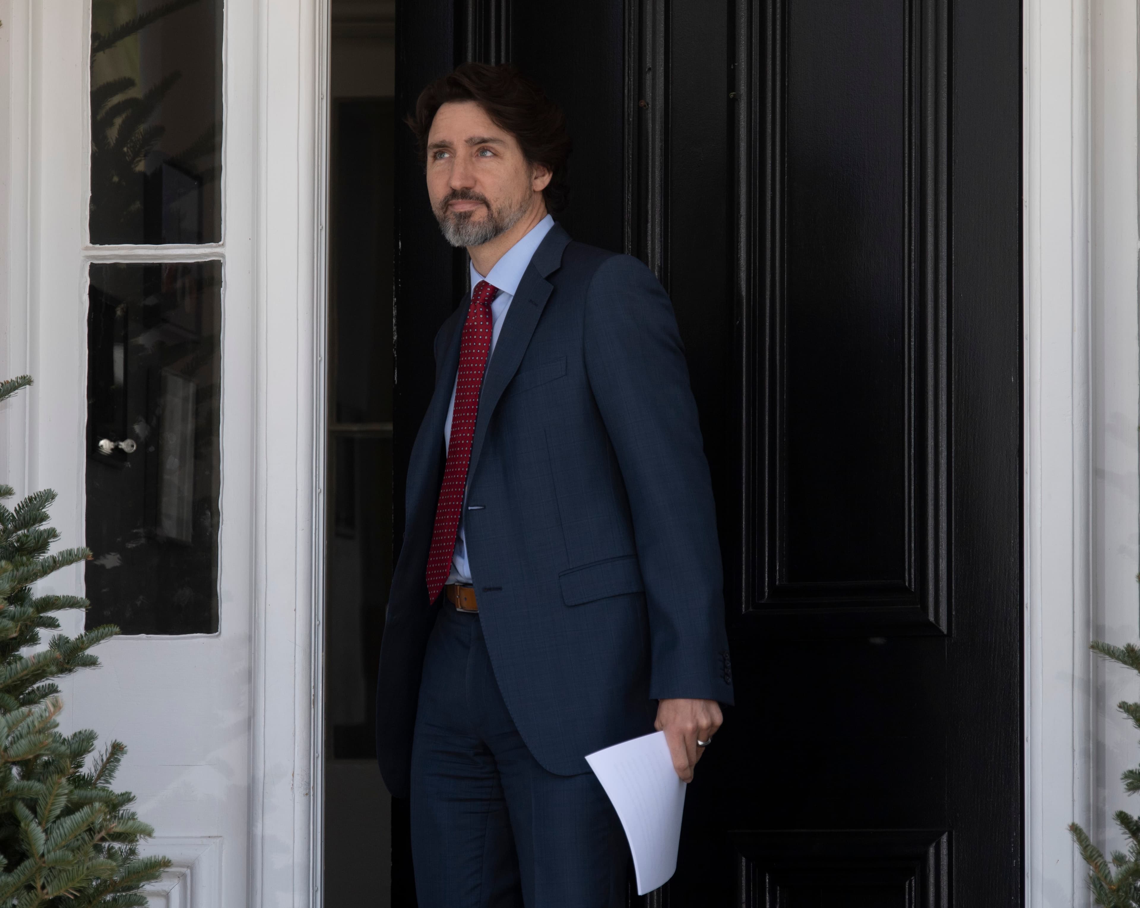 Trudeau's daily coronavirus update: Health Canada approves first Canadian clinical trial for COVID-19 vaccine  [Full transcript]
