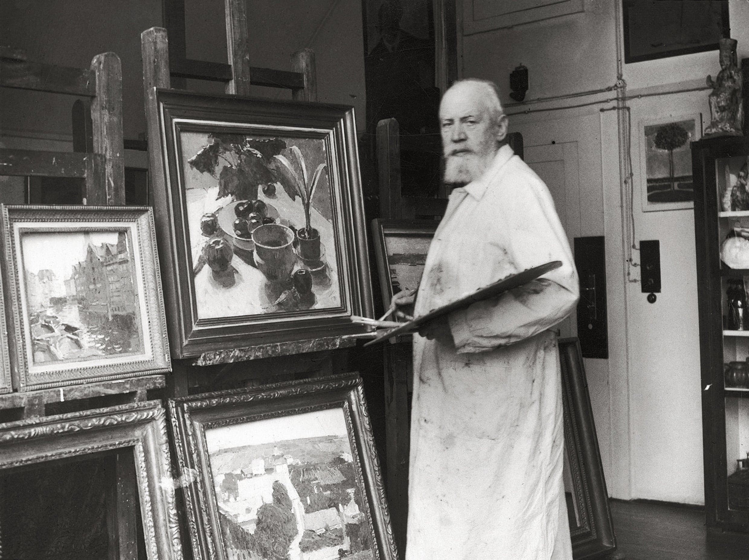 Moll, an unrepentant anti-Semite, helped found the Vienna Secession art movement with Klimt (Imagno/Getty Images)