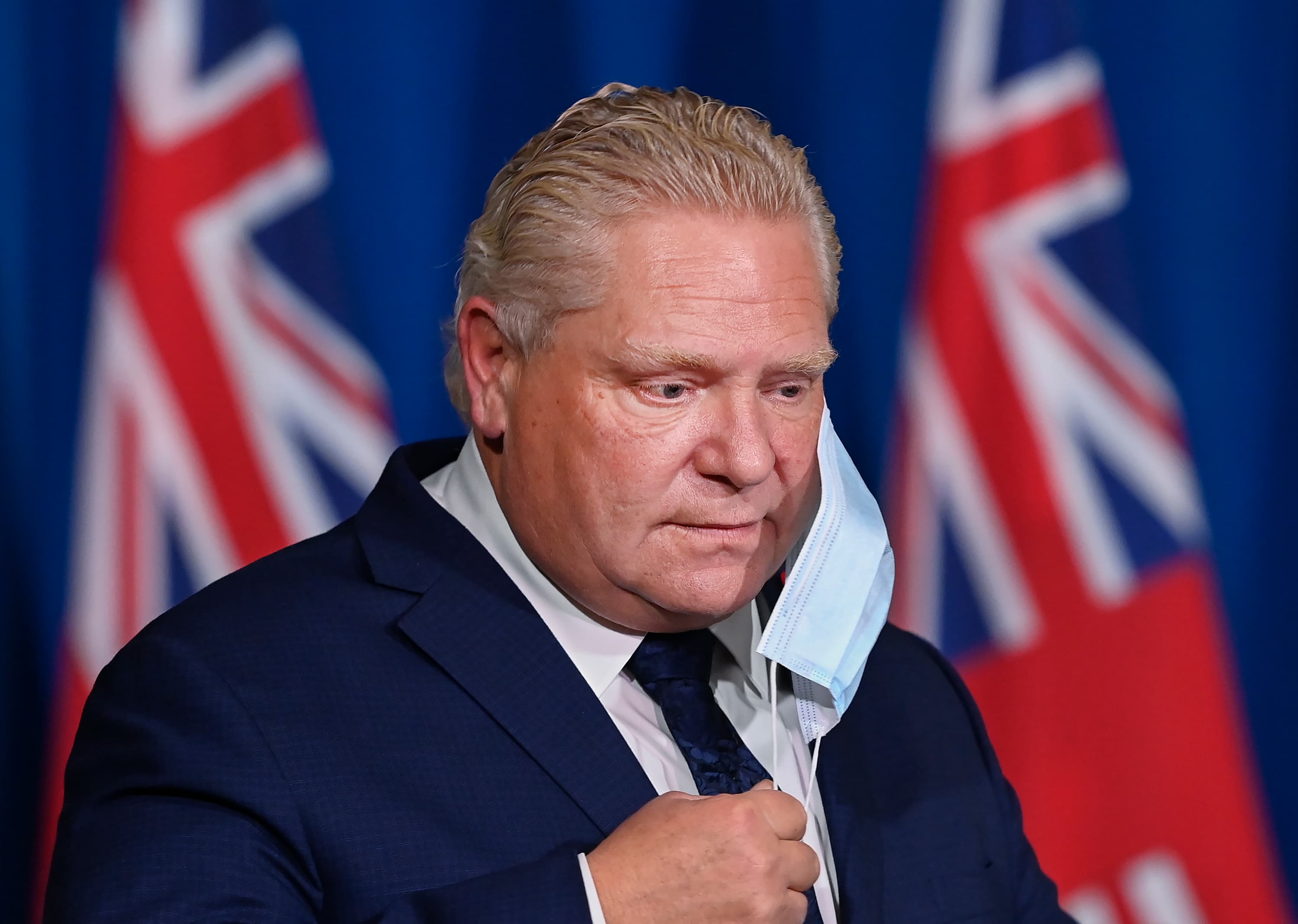 Politicians are failing. Canada’s chief medical officers need to step in.