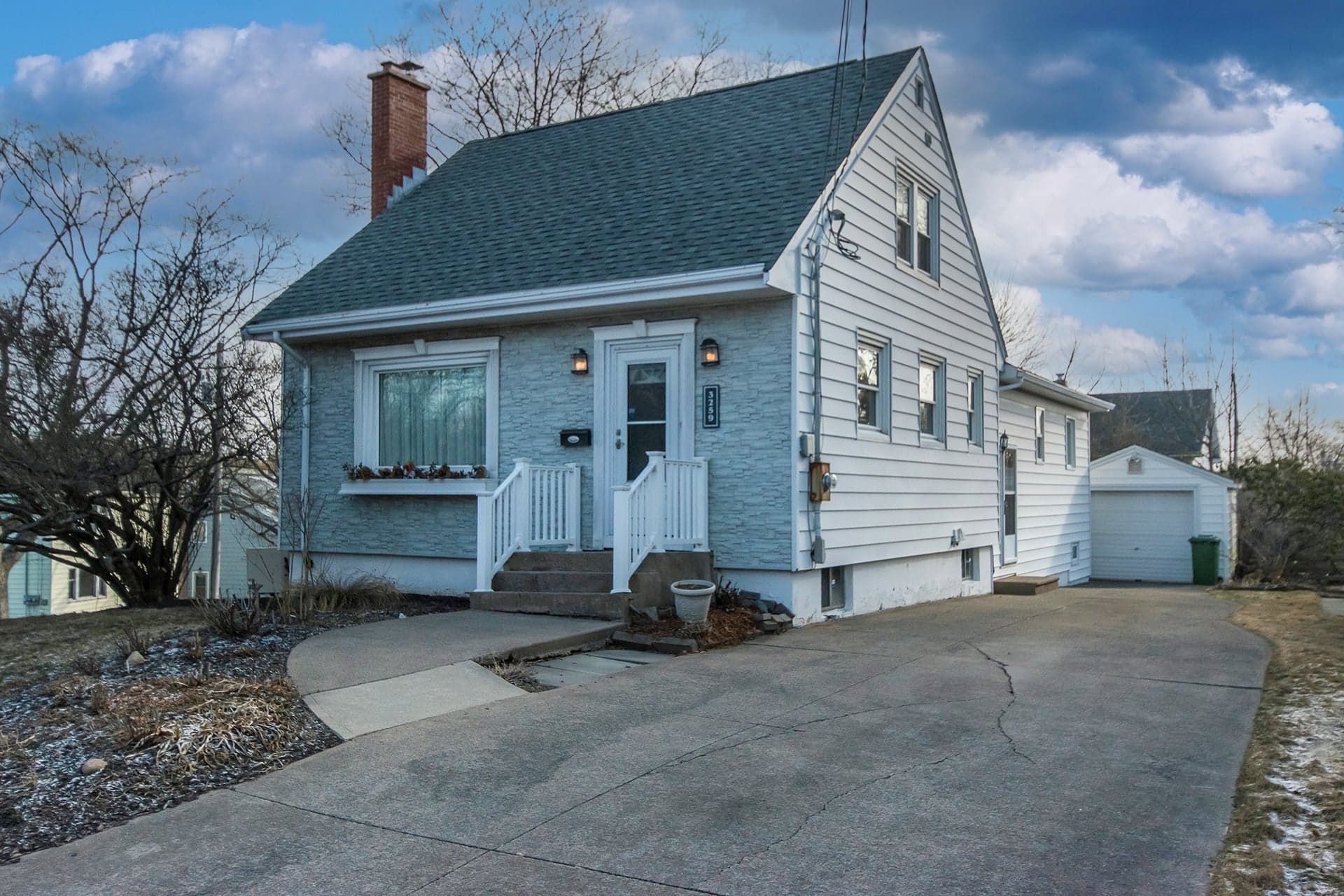 What the typical house for sale looks like in Canada's best communities