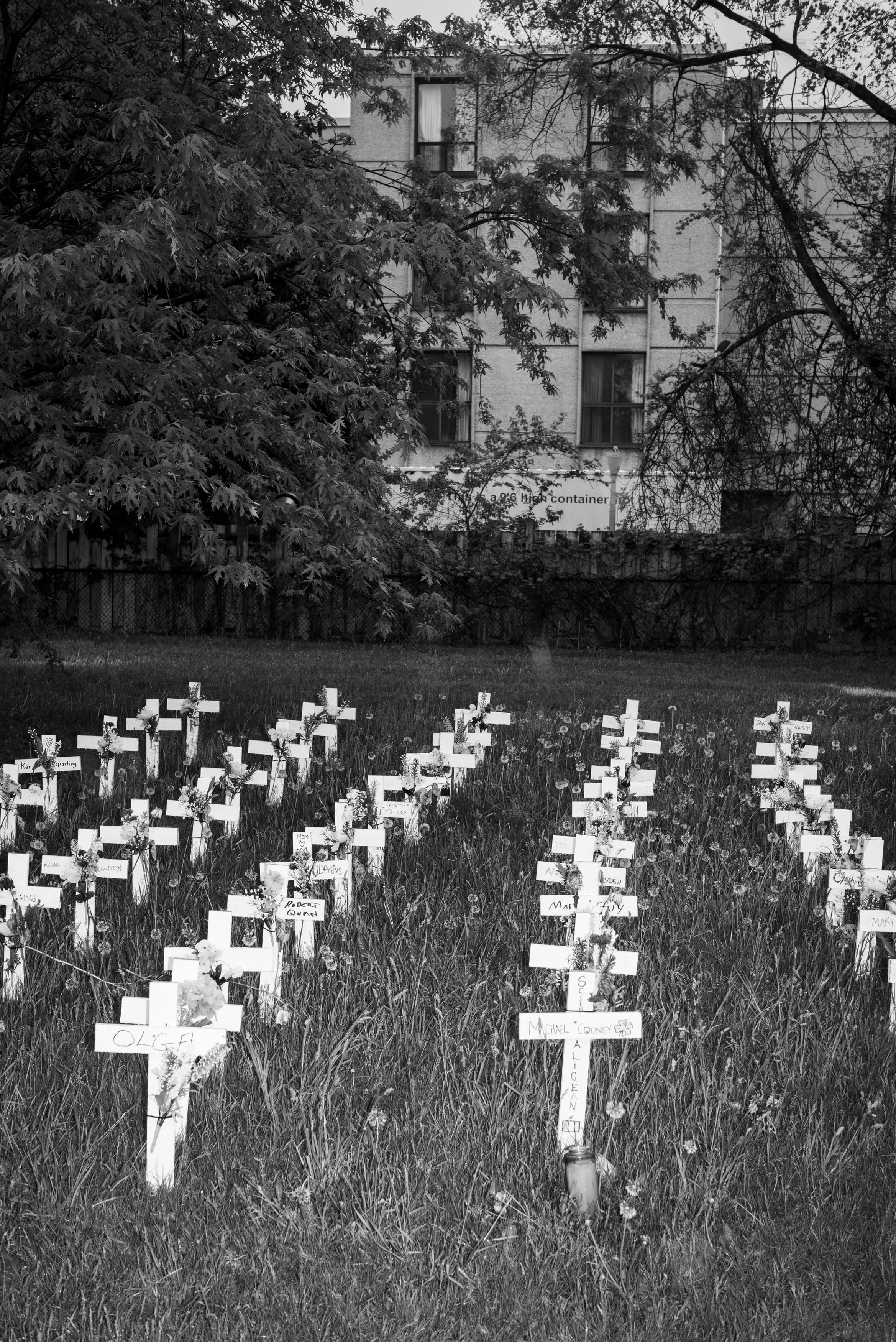 A memorial of crosses outside a care home affected by COVID-19 in Mississauga, Ont., in May 2020 (Ian Willms/Panos Pictures)