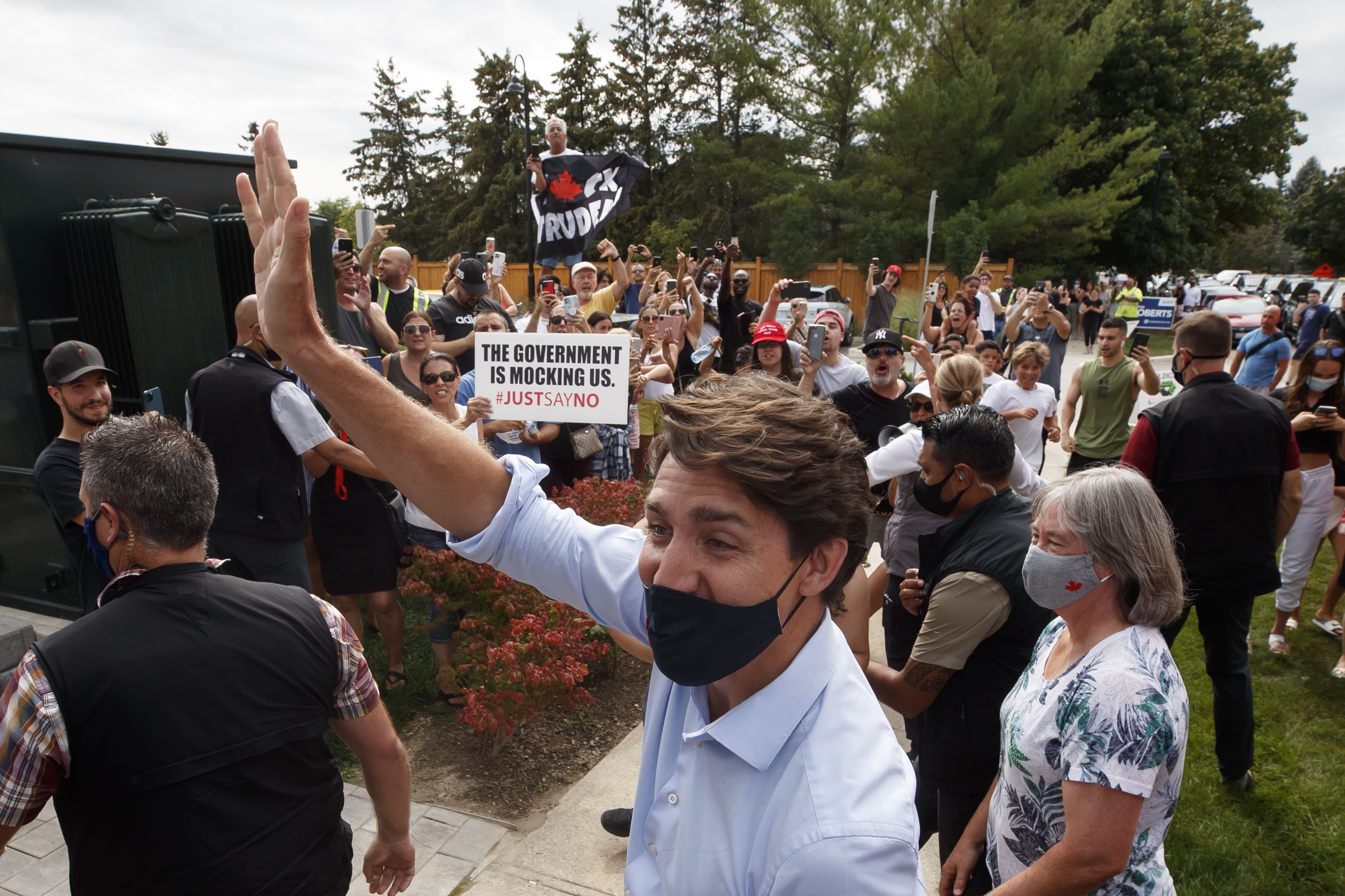 Dogging Trudeau is a dead end for anti-vaxxers