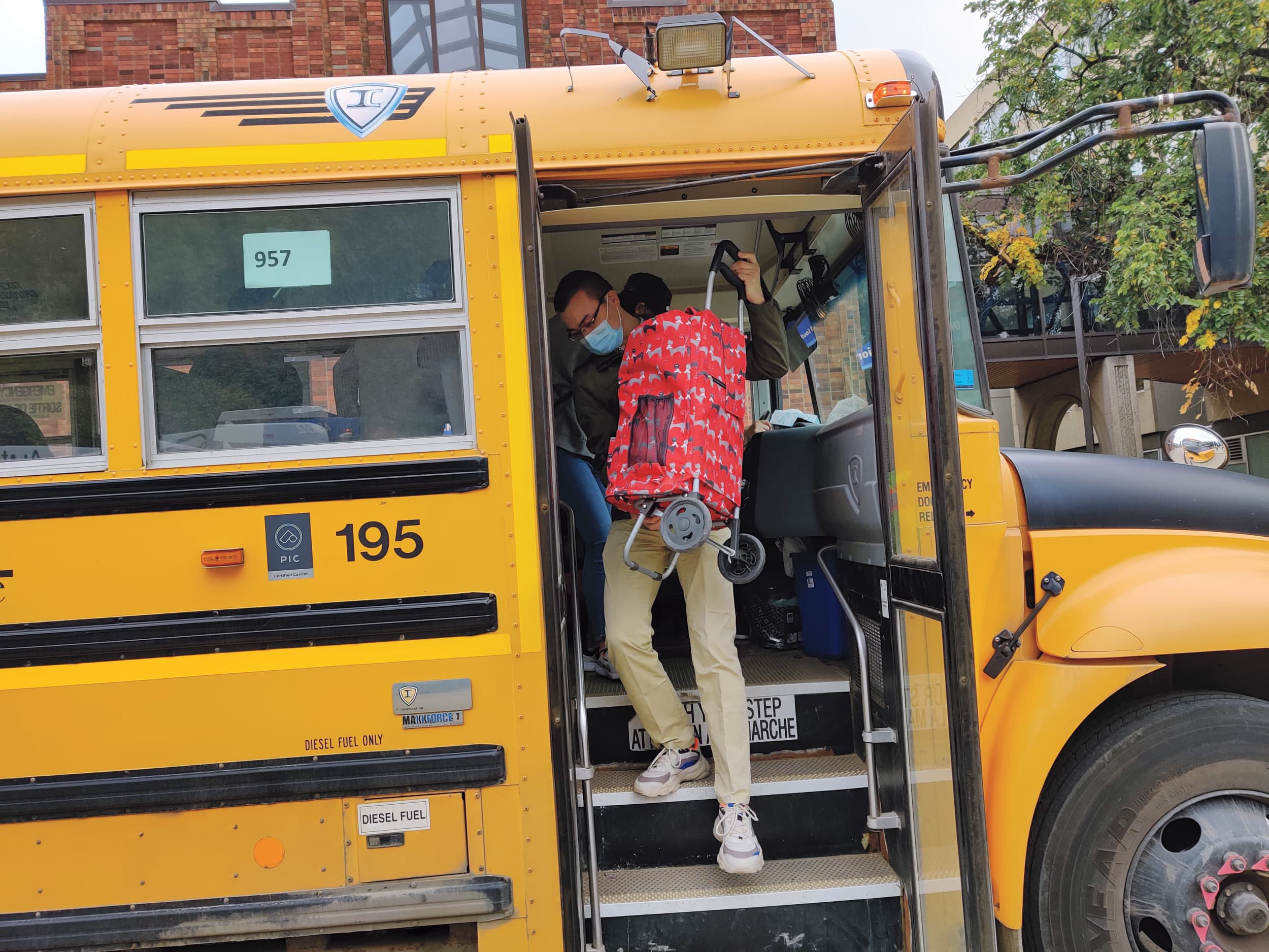 Edmonton students use the Grocery Bus (Courtesy of Campus Food Bank Society)