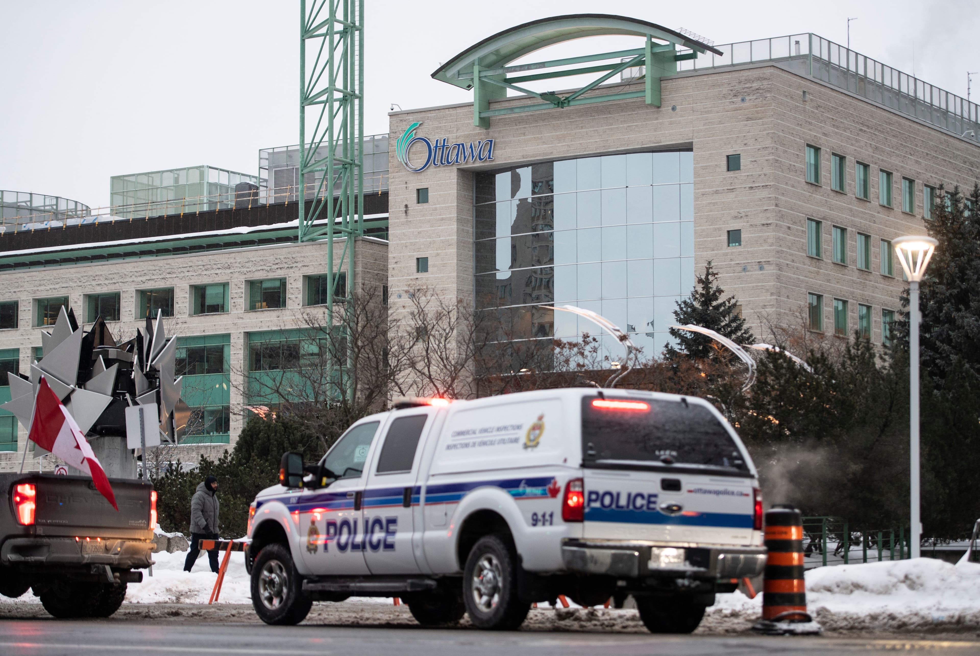 Ottawa mayor declares a state of emergency