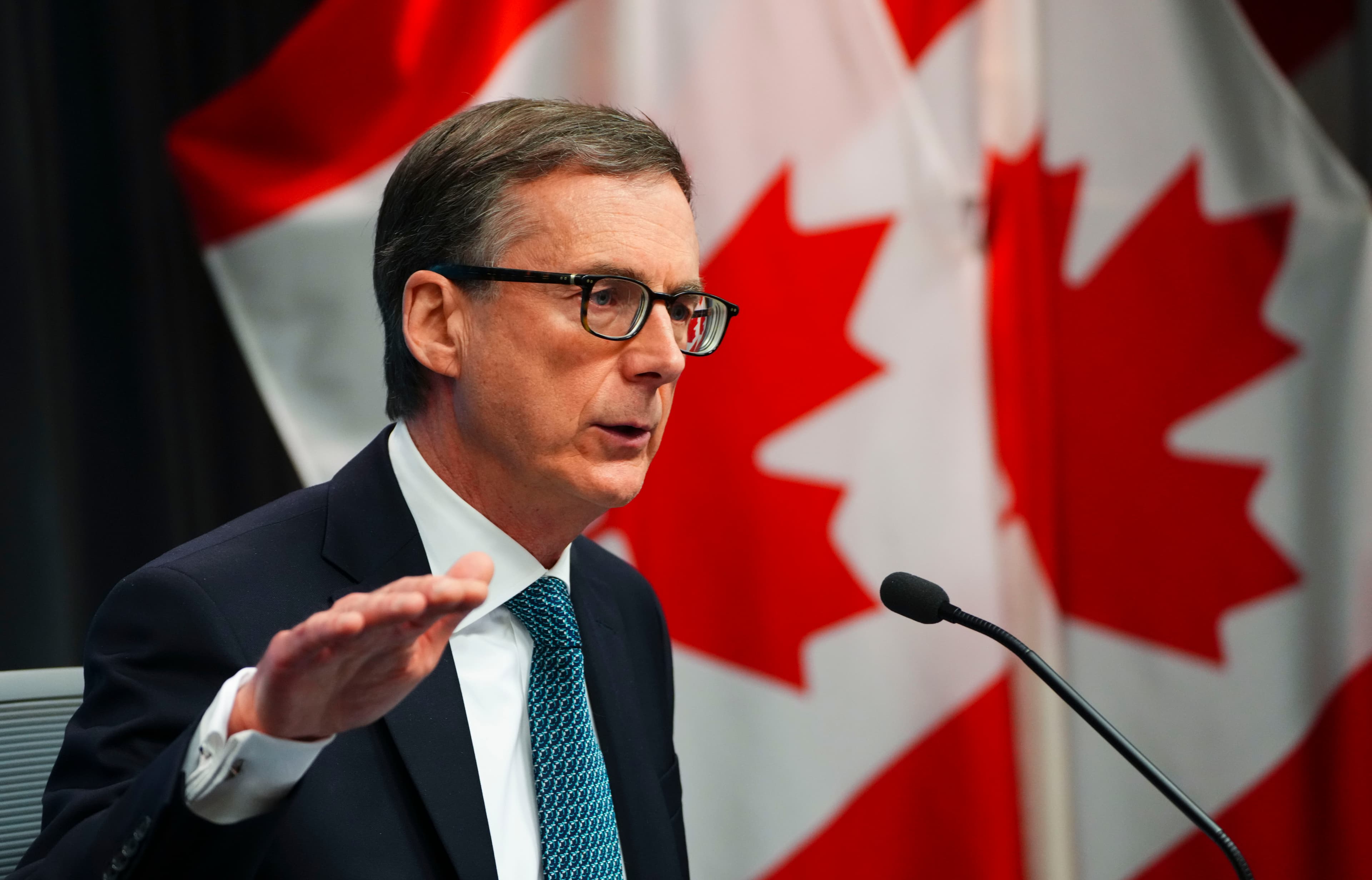 Canada's inflation rate hits a three-decade high