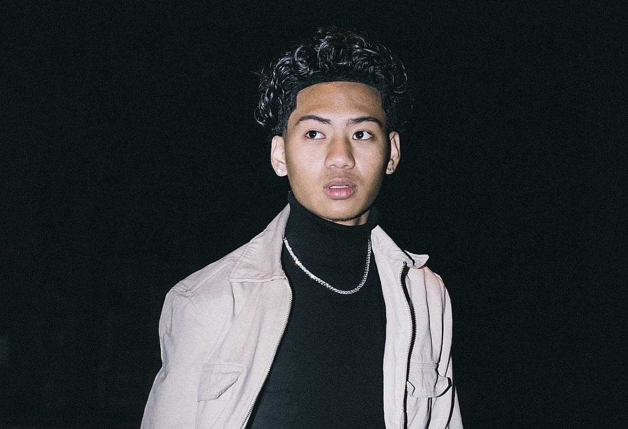 I’m a 19-year-old barber and famous on TikTok. Celebs pay me $1,000 for a haircut.