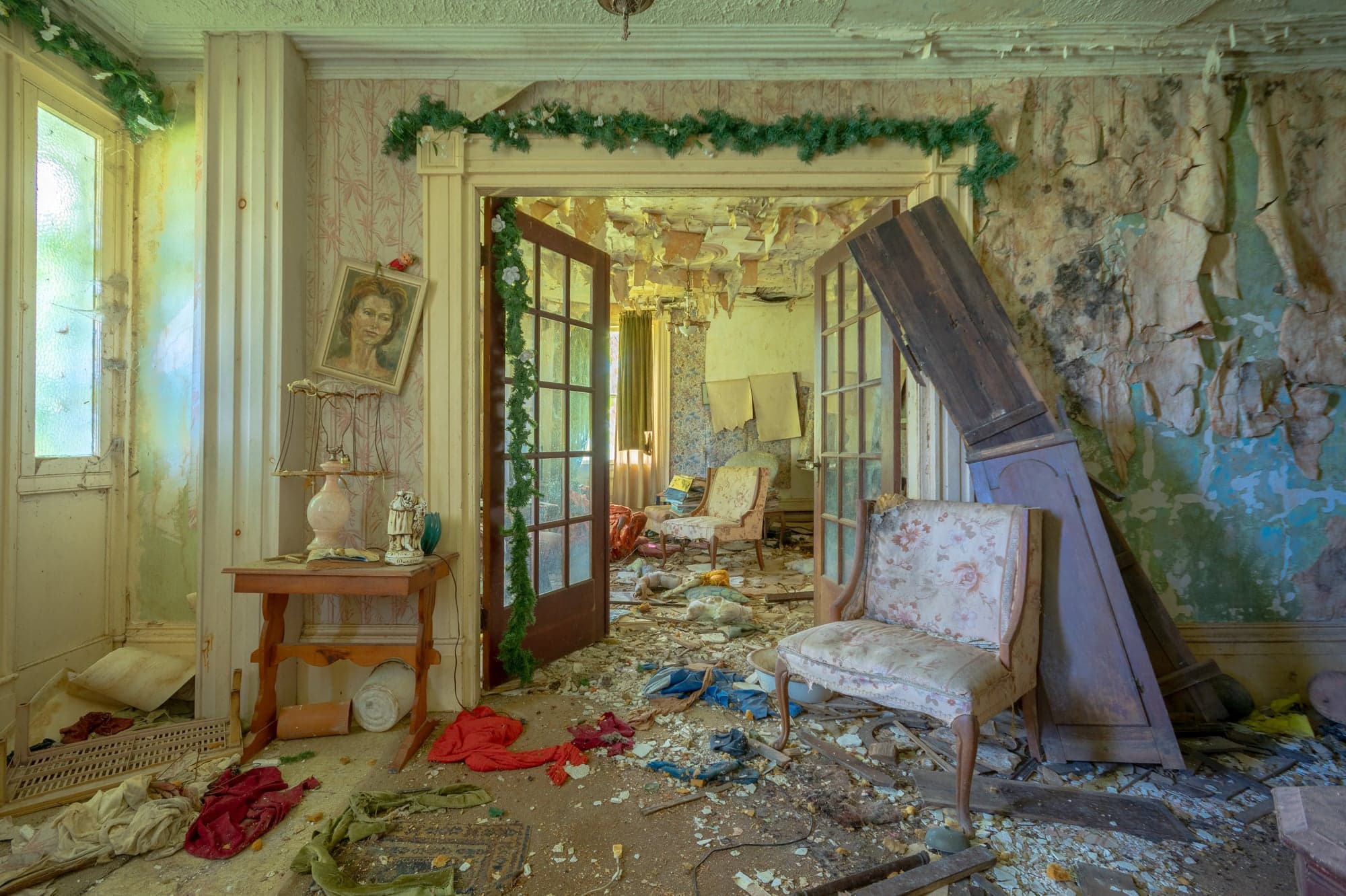 The Ontario photographer who shoots abandoned churches, schools and mansions