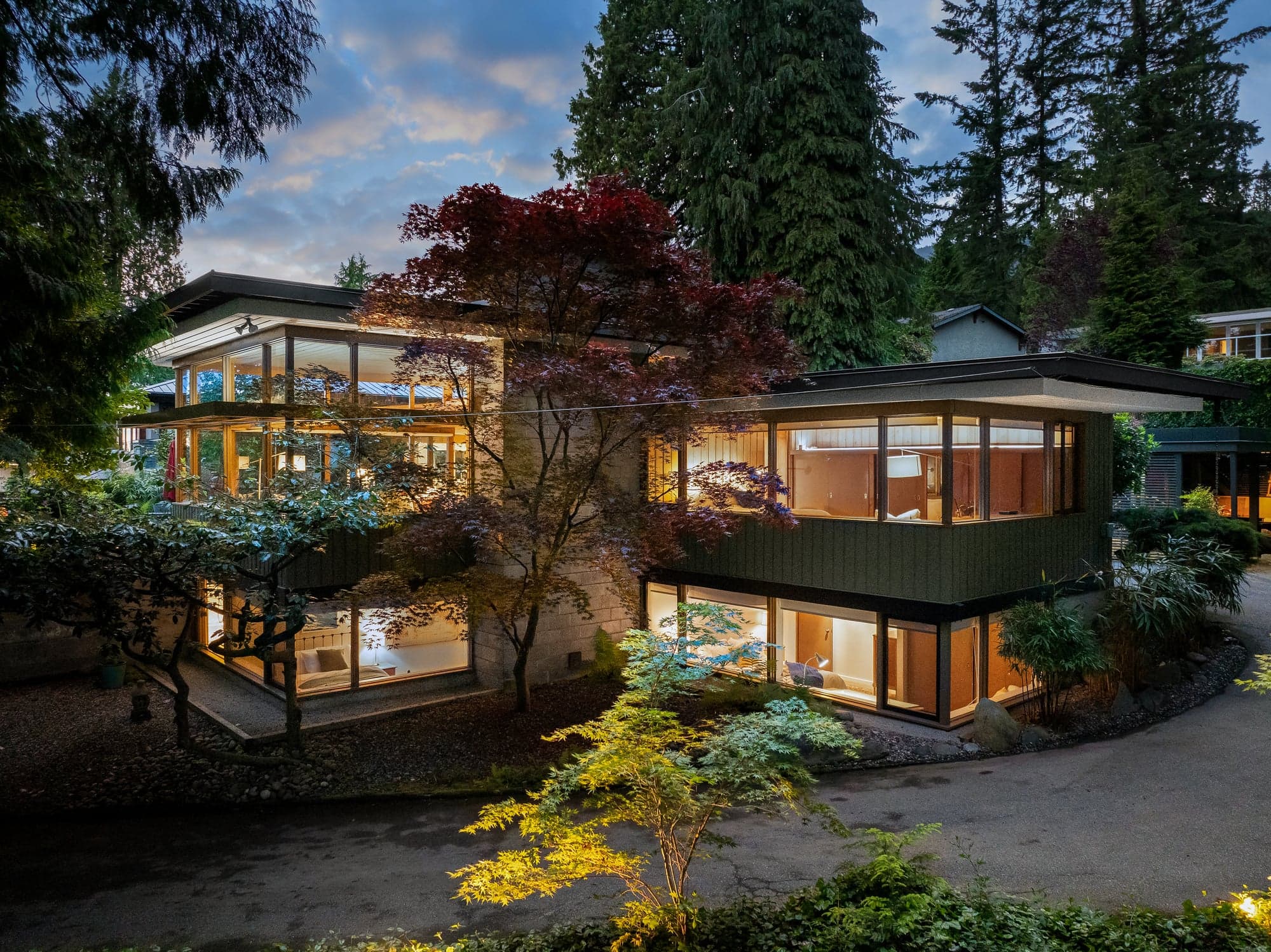 Inside a West Vancouver Tree House With History