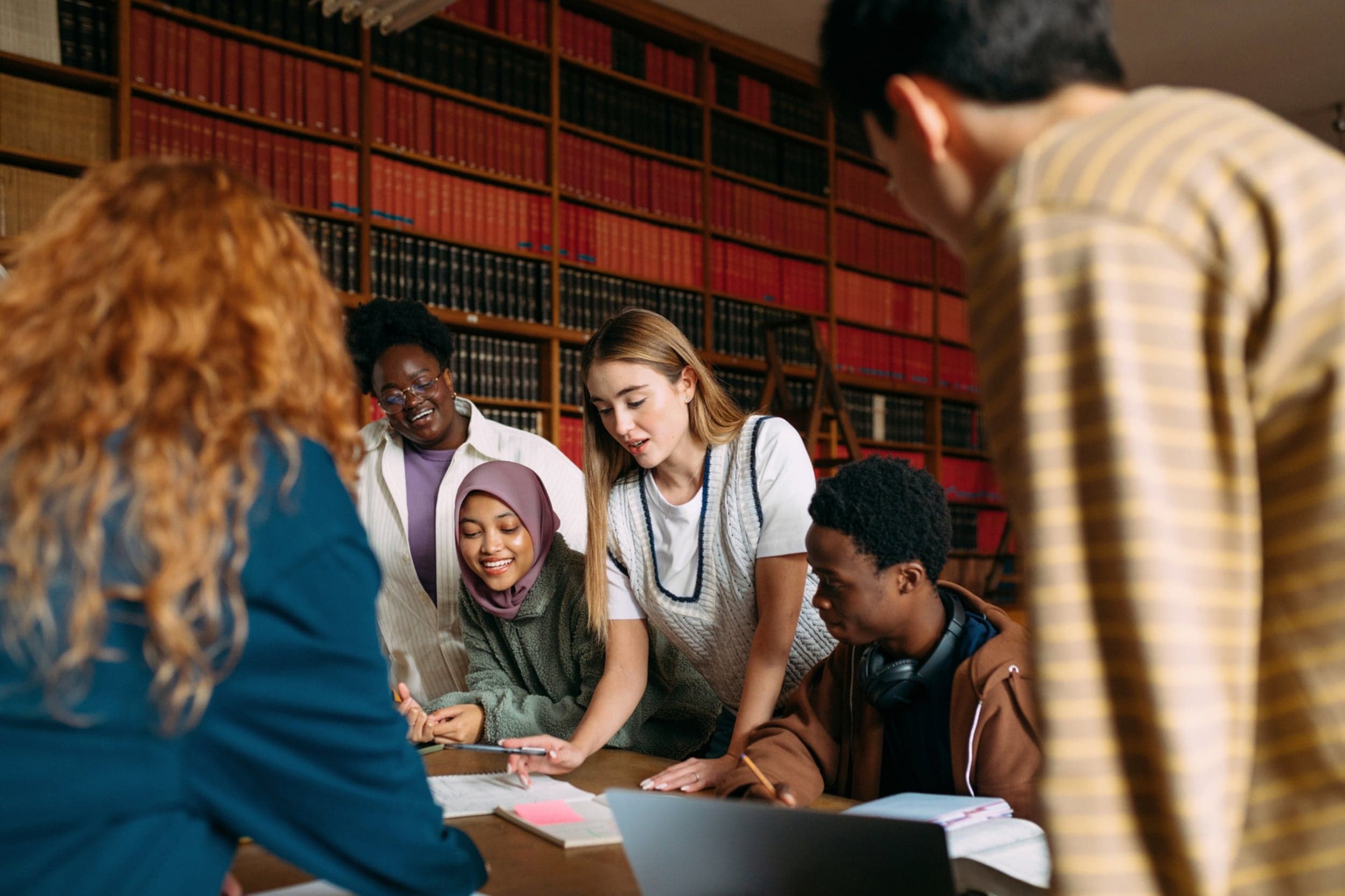 Three Ways Private Schools Help International Students Thrive