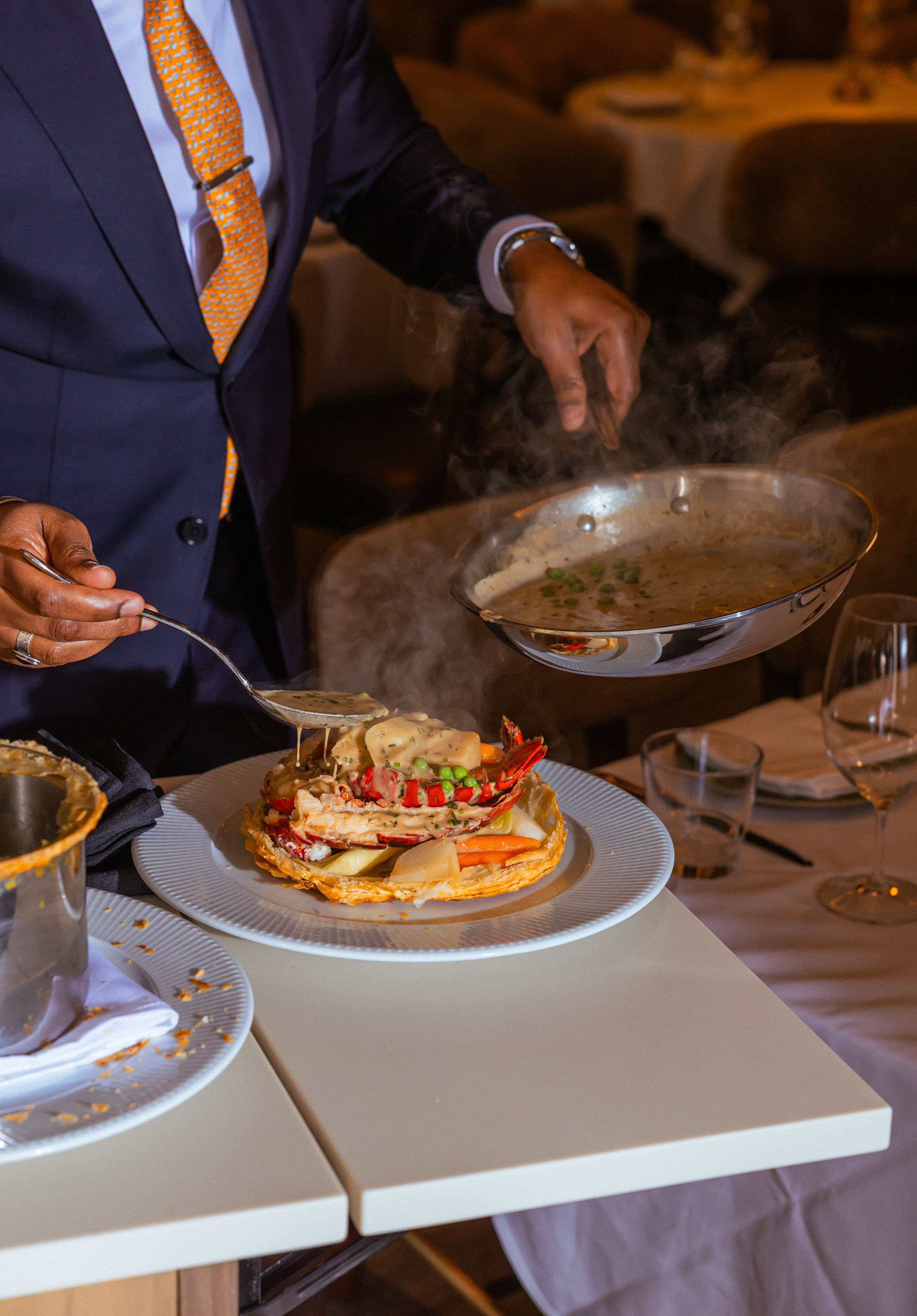 Canada’s Disappearing Mid-Range Restaurant
