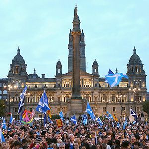 &#8216;Yes&#8217; campaigners gather for a rally in George Square in Glasgow