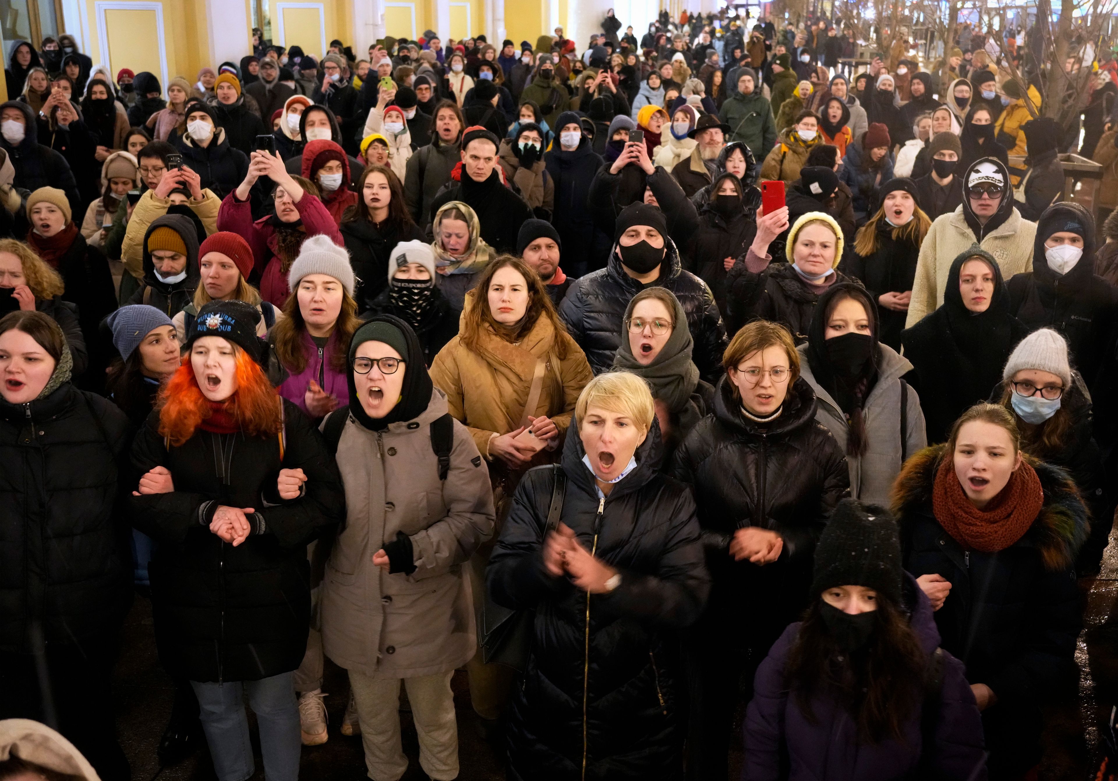 Anti-war demonstrators shout slogans in St. Petersburg, Russia, on Feb. 25, 2022 (AP Photo/Dmitri Lovetsky)