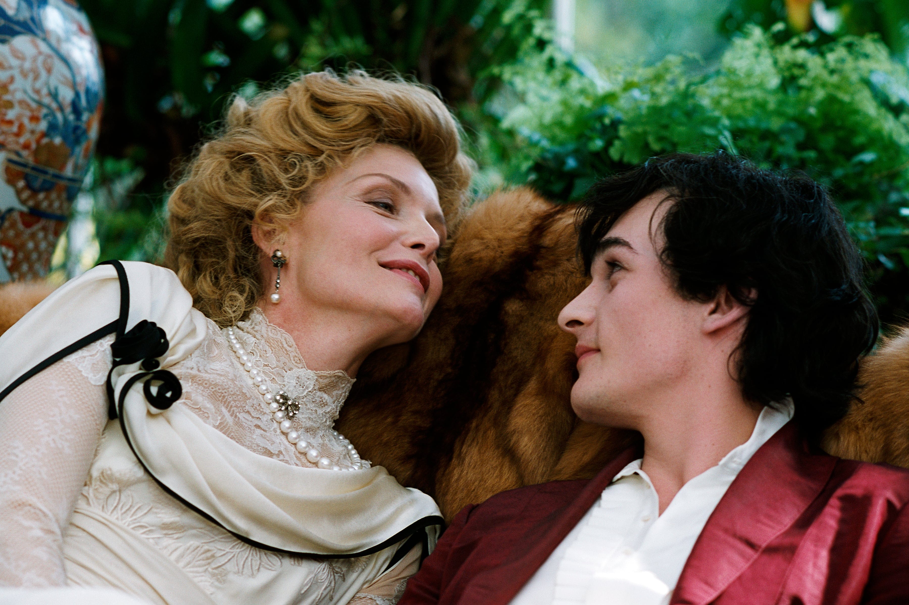 Michelle Pfeiffer and Rupert friend in 'Chéri'
