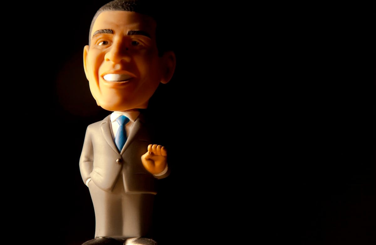 Obama_bobblehead_slide