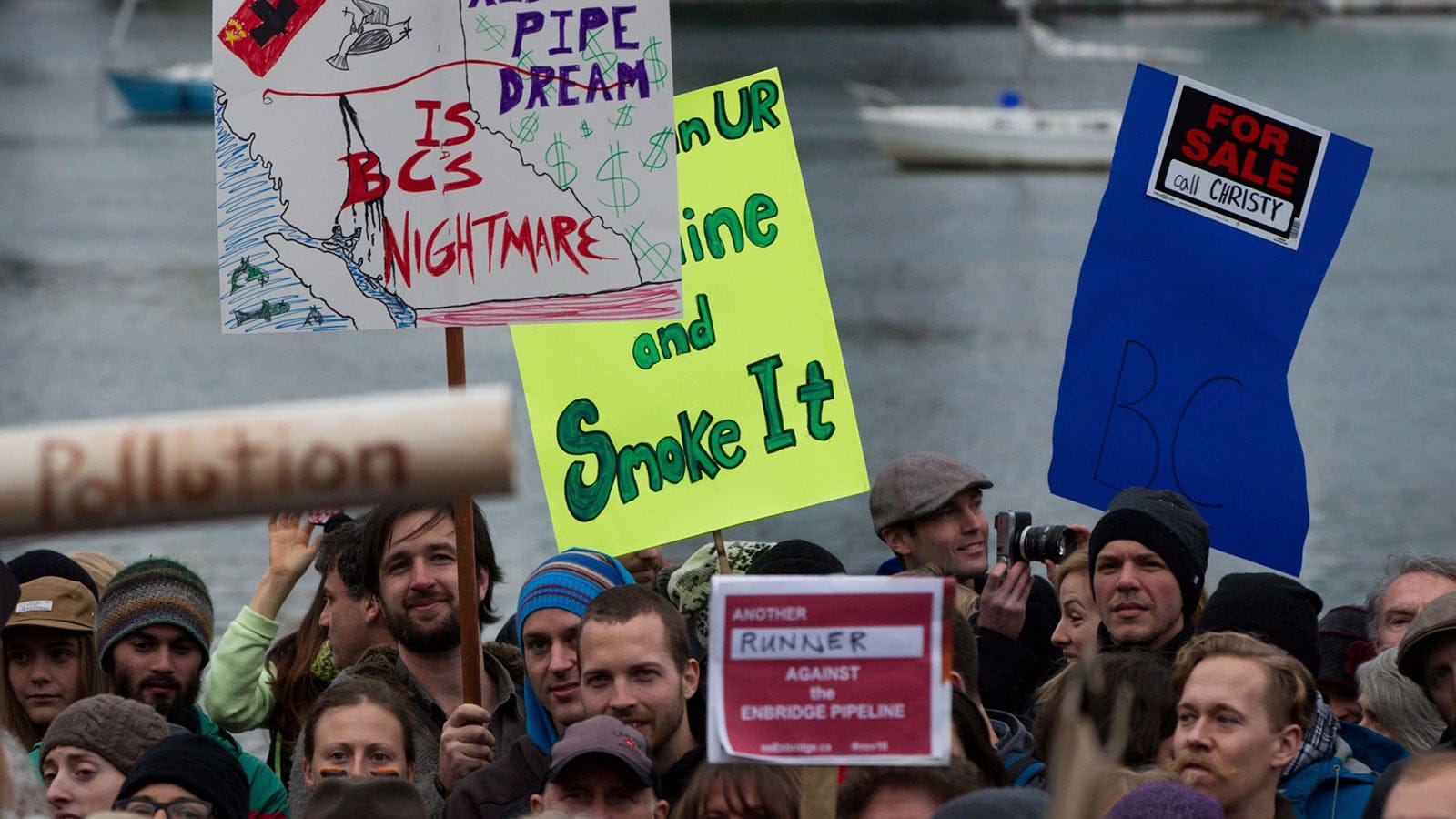 A demonstration against the Northern Gateway pipeline in Vancouver, B.C. (Darryl Dyck/CP)