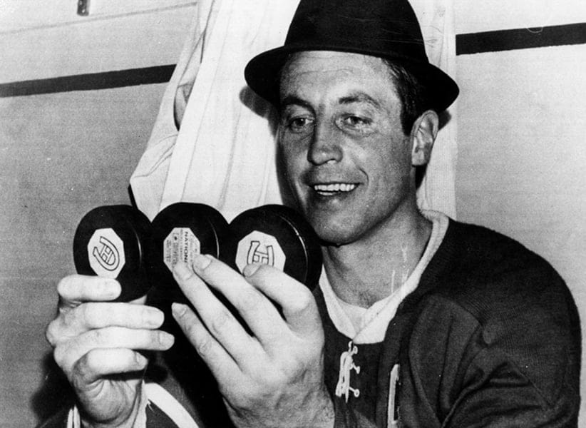 1968 Conference Semi Finals - Game 2:  Chicago Blackhawks v Montreal Canadiens
