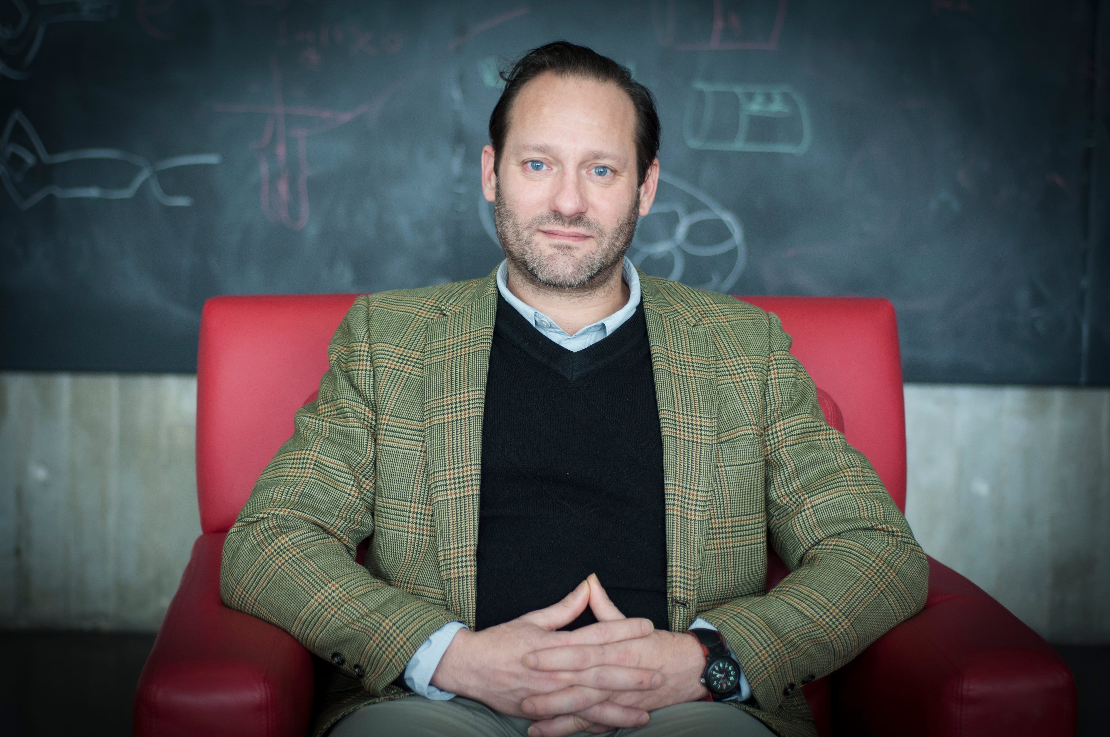 Cameron Smith. (Gabriela Secara/Perimeter Institute)