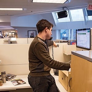 MAC91_STANDING_DESKS_FEATURE01