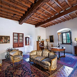 (Handsome Properties International)