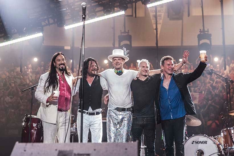 The Tragically Hip wave to the audience at the end of their last concert, in Kngston, on August 20th, 2016. (David Bastedo/The Tragically Hip)