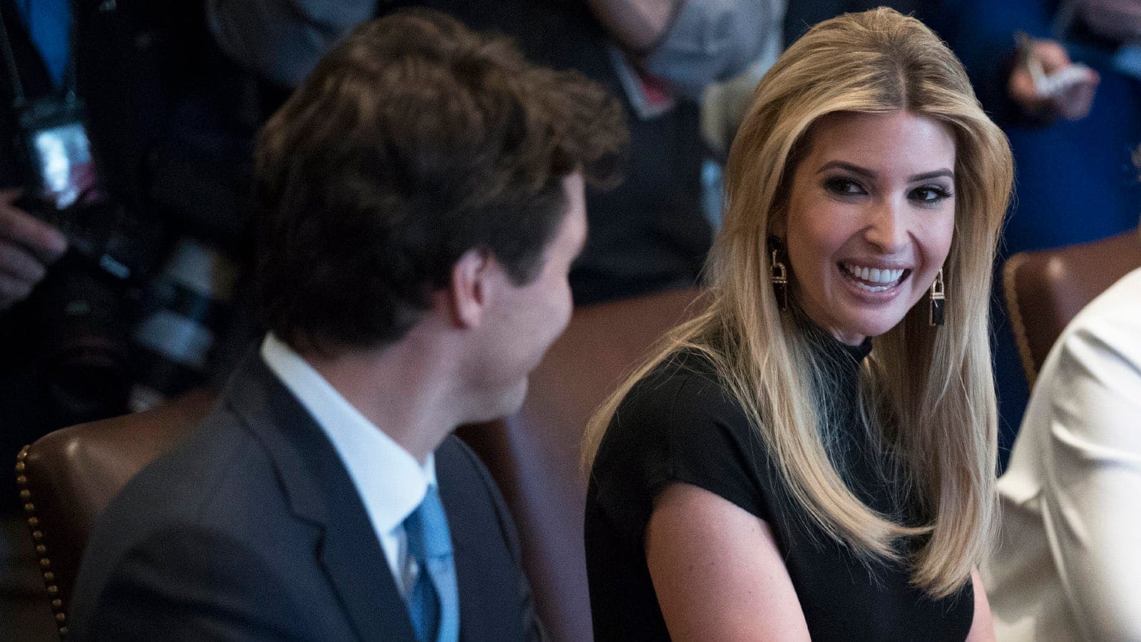 Canadian Prime Minister Justin Trudeau (L) and Ivanka Trump (2-R) participate in a roundtable discussion on advancement of women entrepreneurs and business leaders in the Cabinet Room of the White House in Washington, DC, USA, 13  February 2017. (Shawn Thew/EPA)