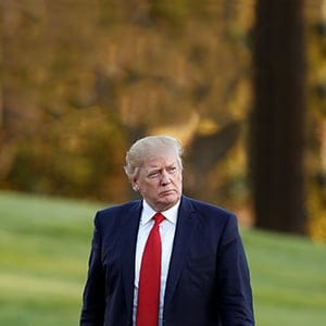 U.S. President Donald Trump walks from Marine One upon his return to the White House in Washington, U.S., April 9, 2017. (Joshua Roberts/Reuters)