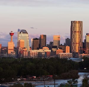The view of Calgary, Alberta as the sun rises (Henryk Sadura/Shutterstock)