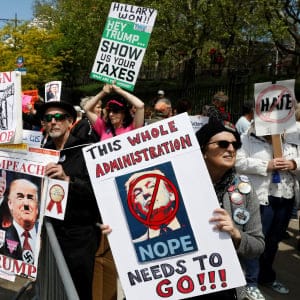Protesters gather ahead of the anticipated arrival of U.S. President Donald Trump in the Manhattan borough of New York, U.S., May 4, 2017. (Brendan McDermid/Reuters)