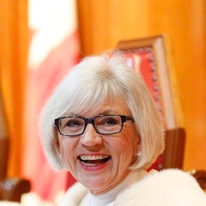 Chief Justice Beverley McLachlin (2nd R) takes part in a ceremony at the Supreme Court of Canada in Ottawa February 10, 2015.     REUTERS/Blair Gable     (CANADA) - RTR4P2K9