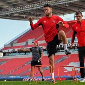 Players on Canada's men's national soccer train before a friendly against Jamaica at BMO Field in Toronto in September 2017 (Anatoliy Cherkasov/NurPhoto via Getty Images)
