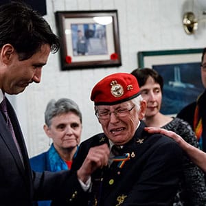 Prime Minister Trudeau attends a reception following the Government's apology to members of Canada's LGBTQ2 community. November 28, 2017. (Adam Scotti/PMO)