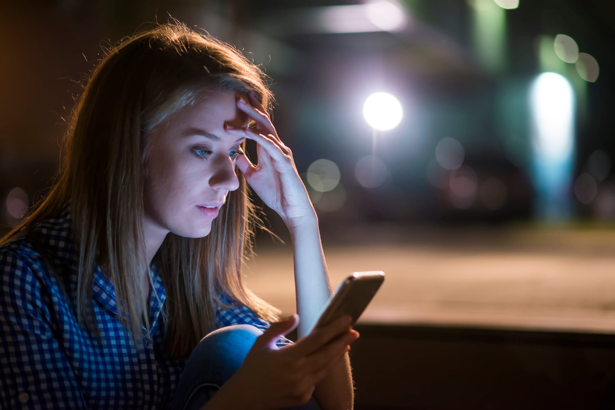 Most cell phone users will receive the first test alarm for Canada's mandatory alert system on Monday that will normally be used for localized emergencies.