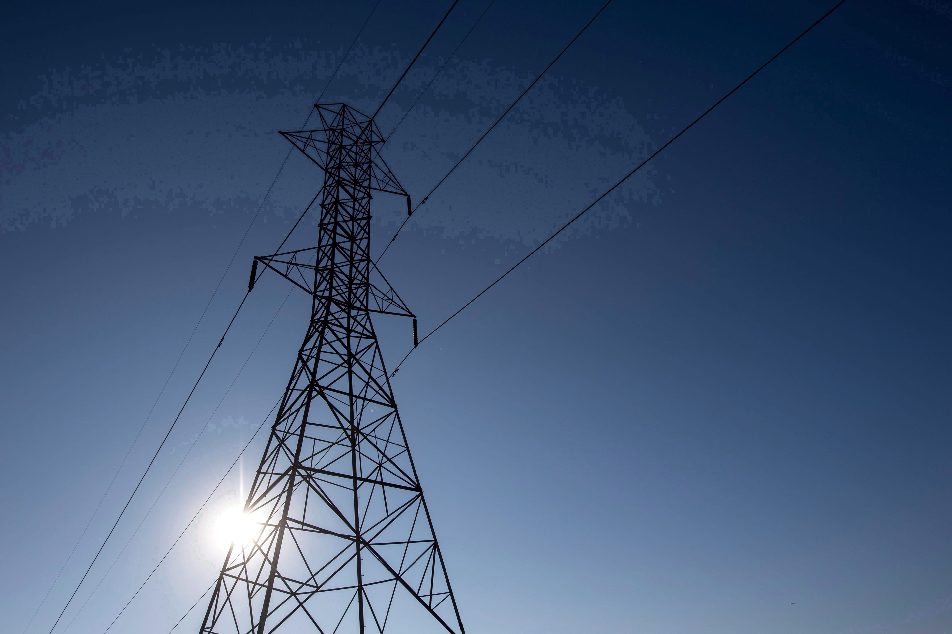 A hydro tower is shown in Toronto on Wednesday, November 4, 2015. (Darren Calabrese/CP)