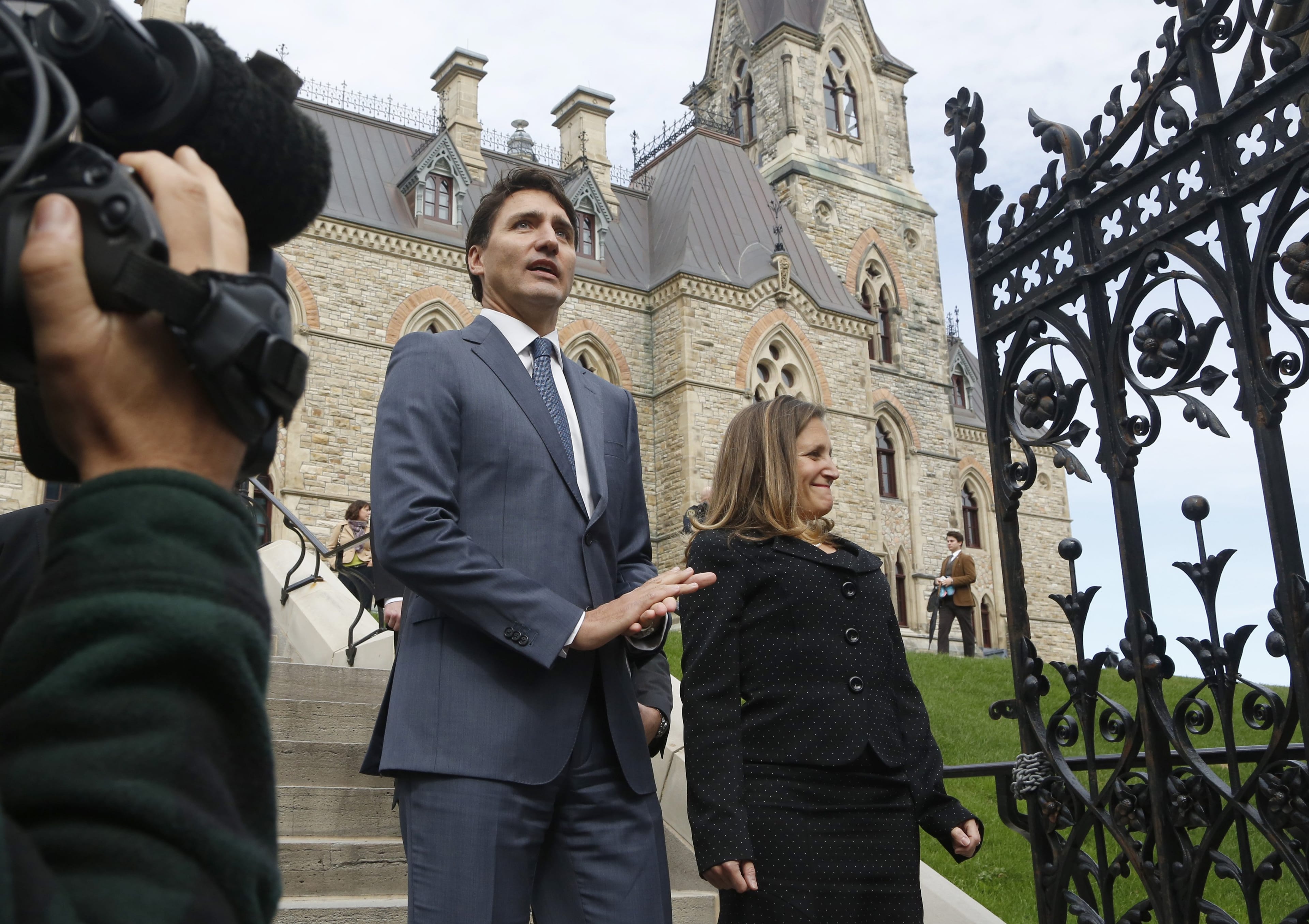 Prime Minister Justin Trudeau and Minister of Foreign Affairs Chrystia Freeland walk to a press conference to announce the new USMCA trade pact between Canada, the United States, and Mexico in Ottawa, Oct. 1, 2018. (PATRICK DOYLE/AFP/Getty Images)