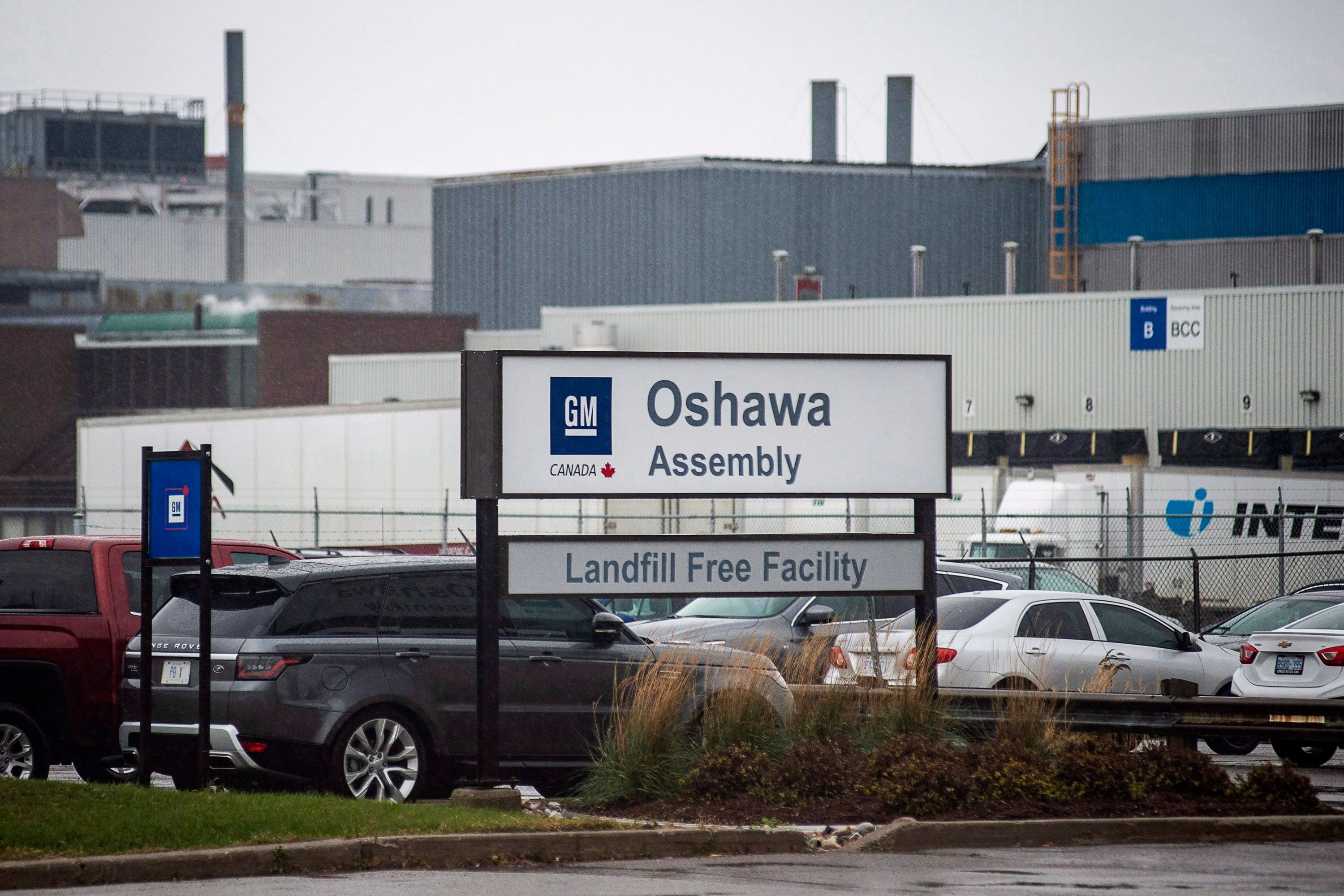 The Oshawa's General Motors car assembly plant in Oshawa, Ont., Monday Nov 26 , 2018. General Motors will close its production plant in Oshawa, Ont., along with four facilities in the U.S. as part of a global reorganization that will see the company focus on electric and autonomous vehicle programs. THE CANADIAN PRESS/Eduardo Lima