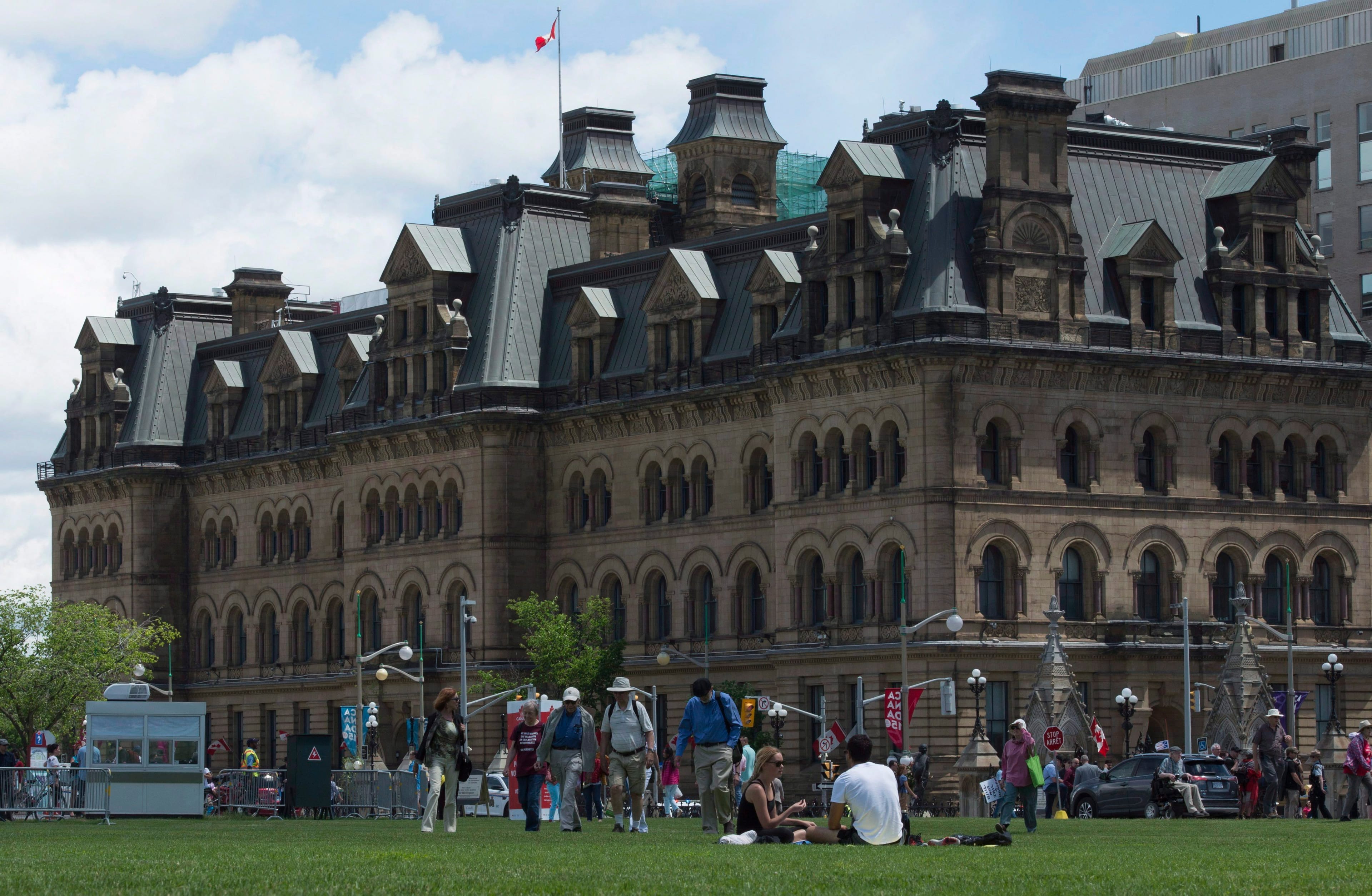 The Office of the Prime Minister and Privy Council building. (THE CANADIAN PRESS/Adrian Wyld)