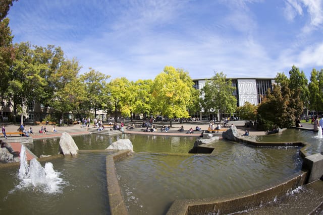Victoria campus
