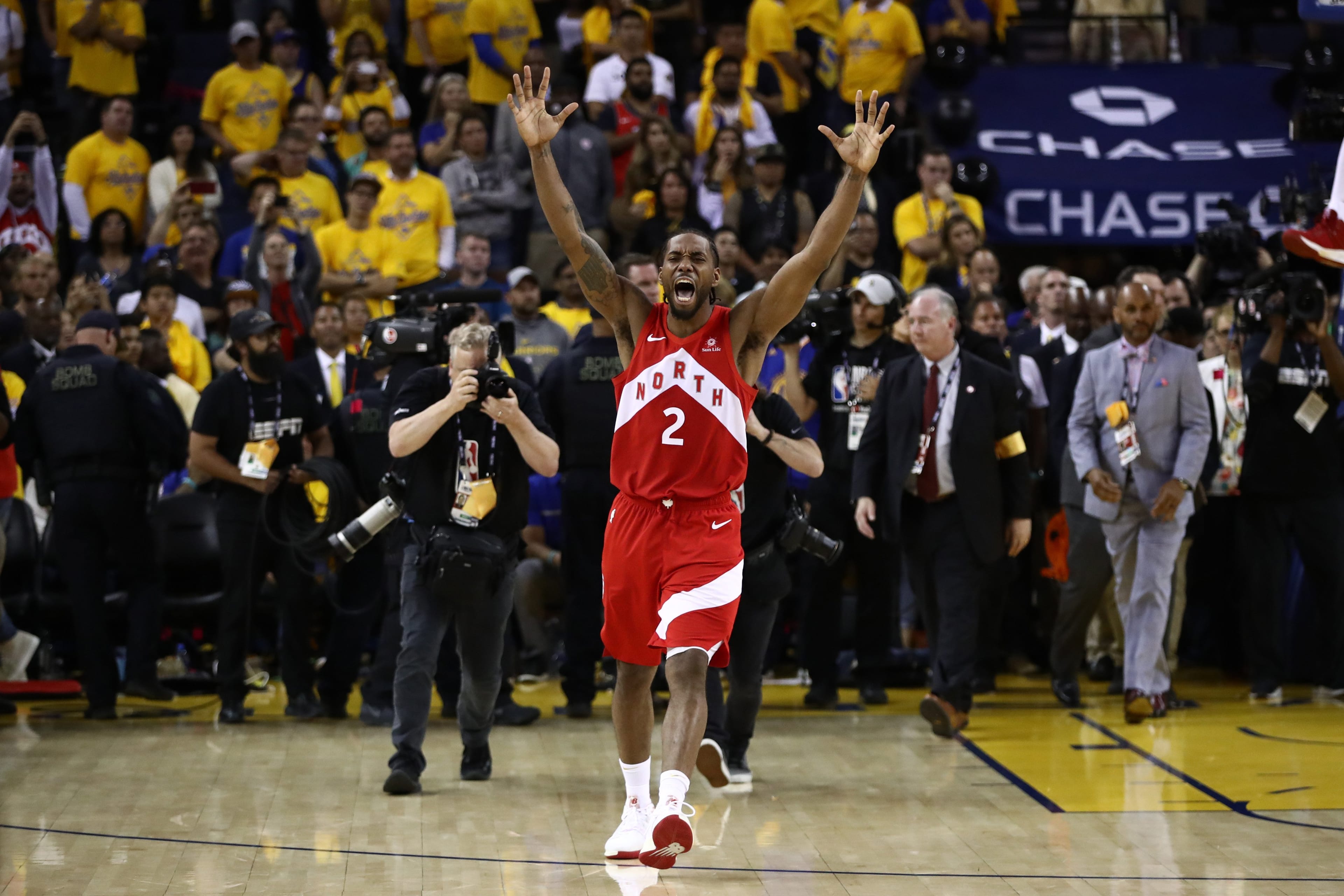 Kawhi Leonard #2 of the Toronto Raptors celebrates his teams win over the Golden State Warriors in Game Six to win the 2019 NBA Finals at ORACLE Arena on June 13, 2019 in Oakland, California. (Ezra Shaw/Getty Images)