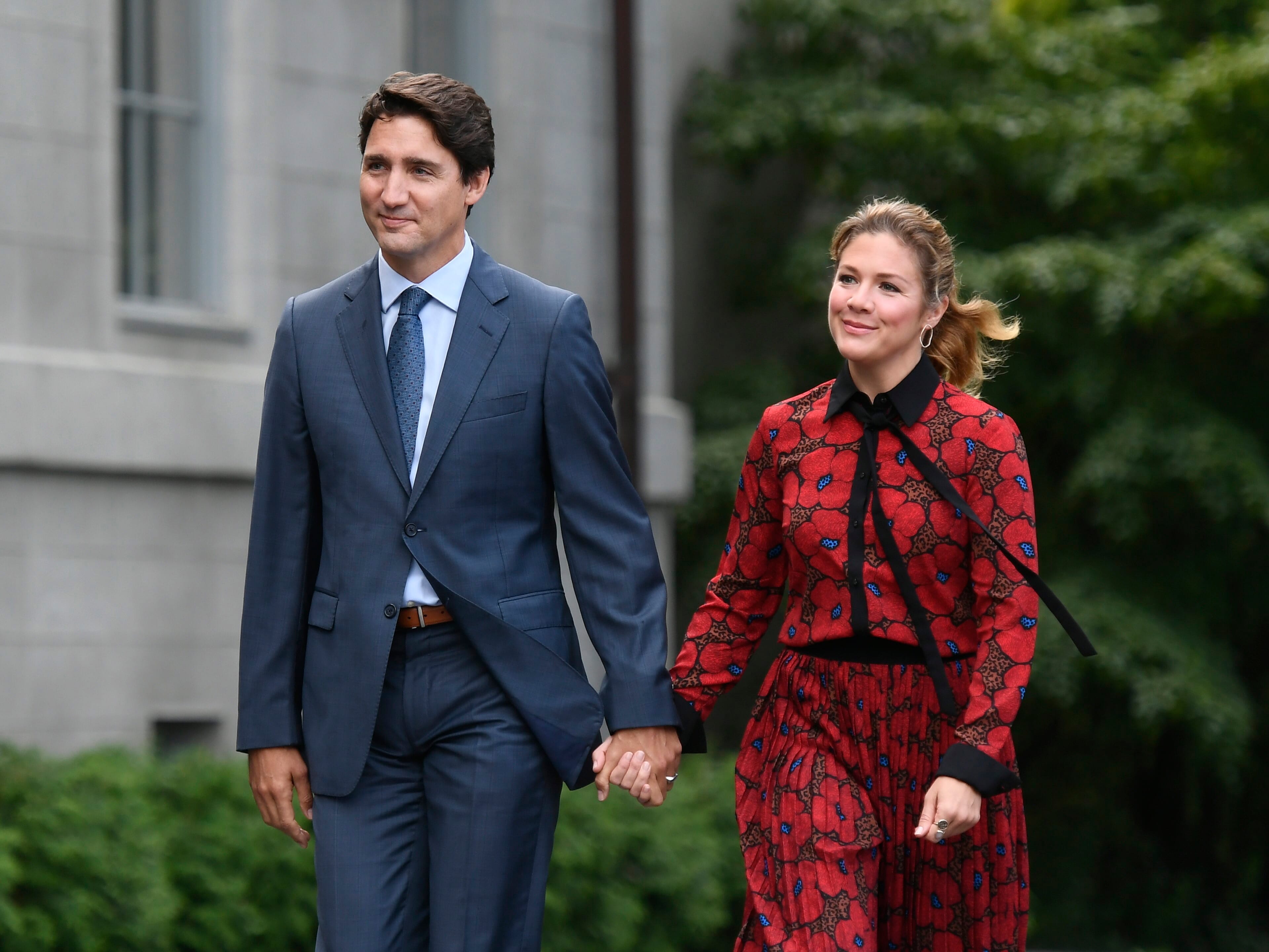 Prime Minister Justin Trudeau and Sophie Gregoire Trudeau arrive at Rideau Hall in Ottawa, Wednesday, Sept.11, 2019. Trudeau is to meet with Gov.Gen. Julie Payette and ask her to dissolve parliament which will trigger a federal election. (Justin Tang/CP)