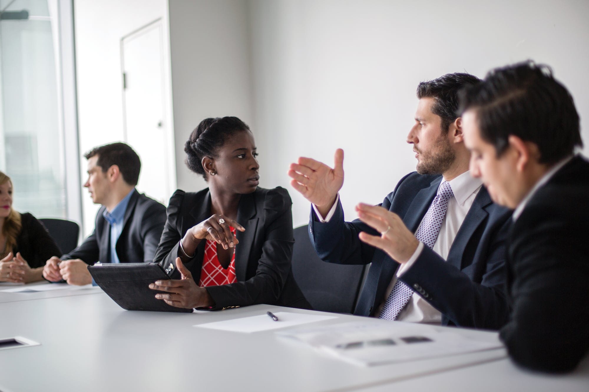 Students in discussion at the John Molson School of Business. (Concordia University)