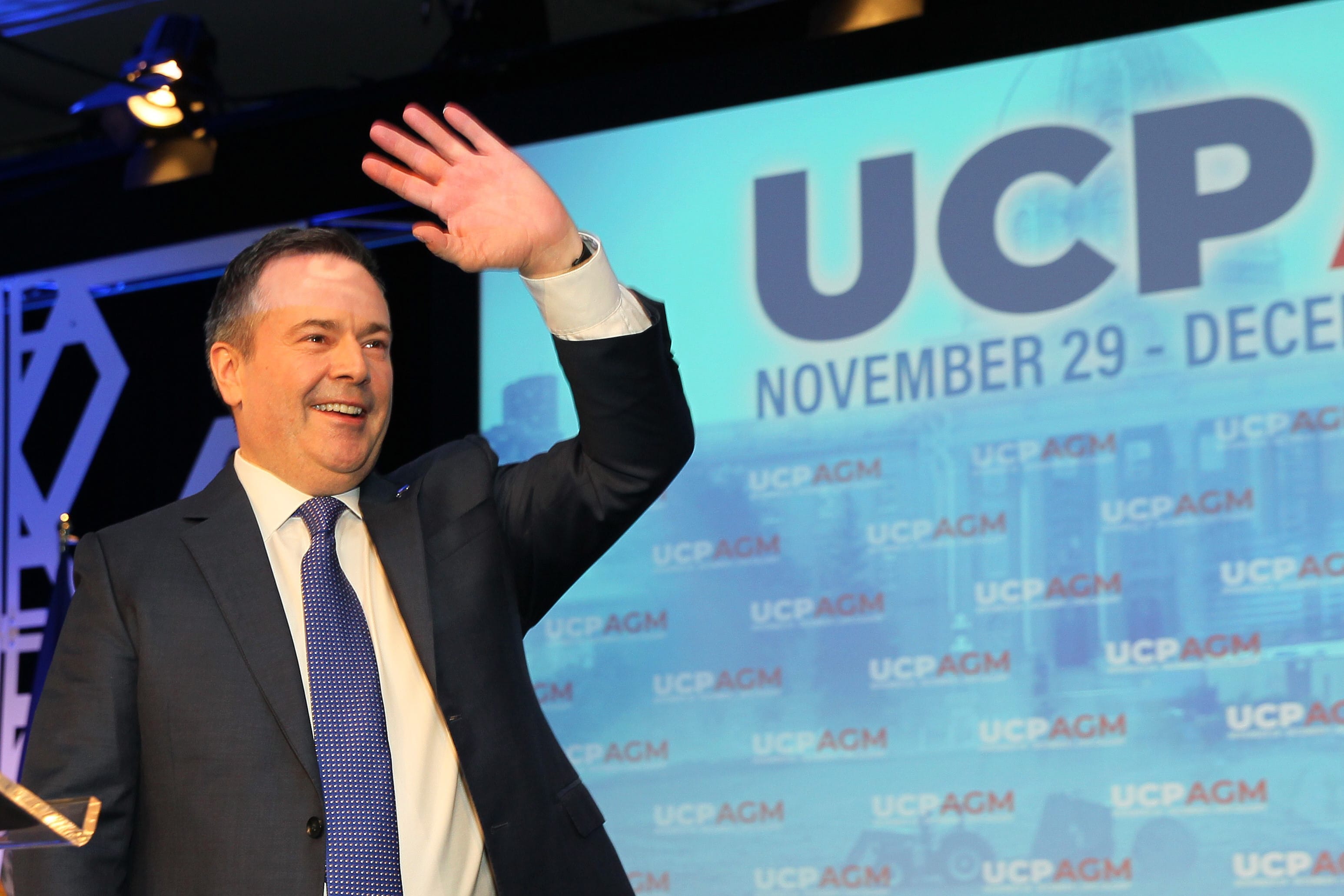 Kenney delivers his address to the Alberta United Conservative Party annual general meeting in Calgary on Nov. 30, 2019 (CP/Dave Chidley)