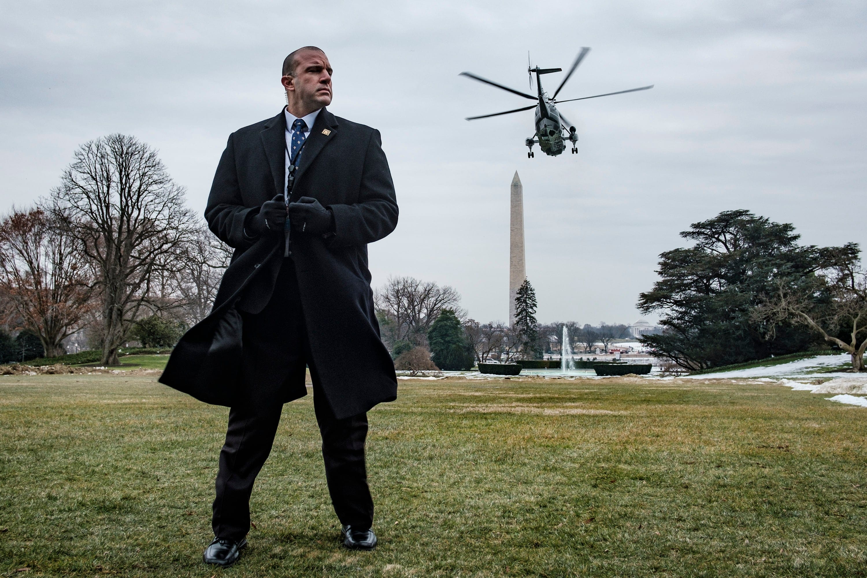 A Secret Service agent stands watch as President Trump departs on Marine One from the South Lawn of the White House on Jan. 19, 2019 in Washington, DC. (Pete Marovich/Getty Images)