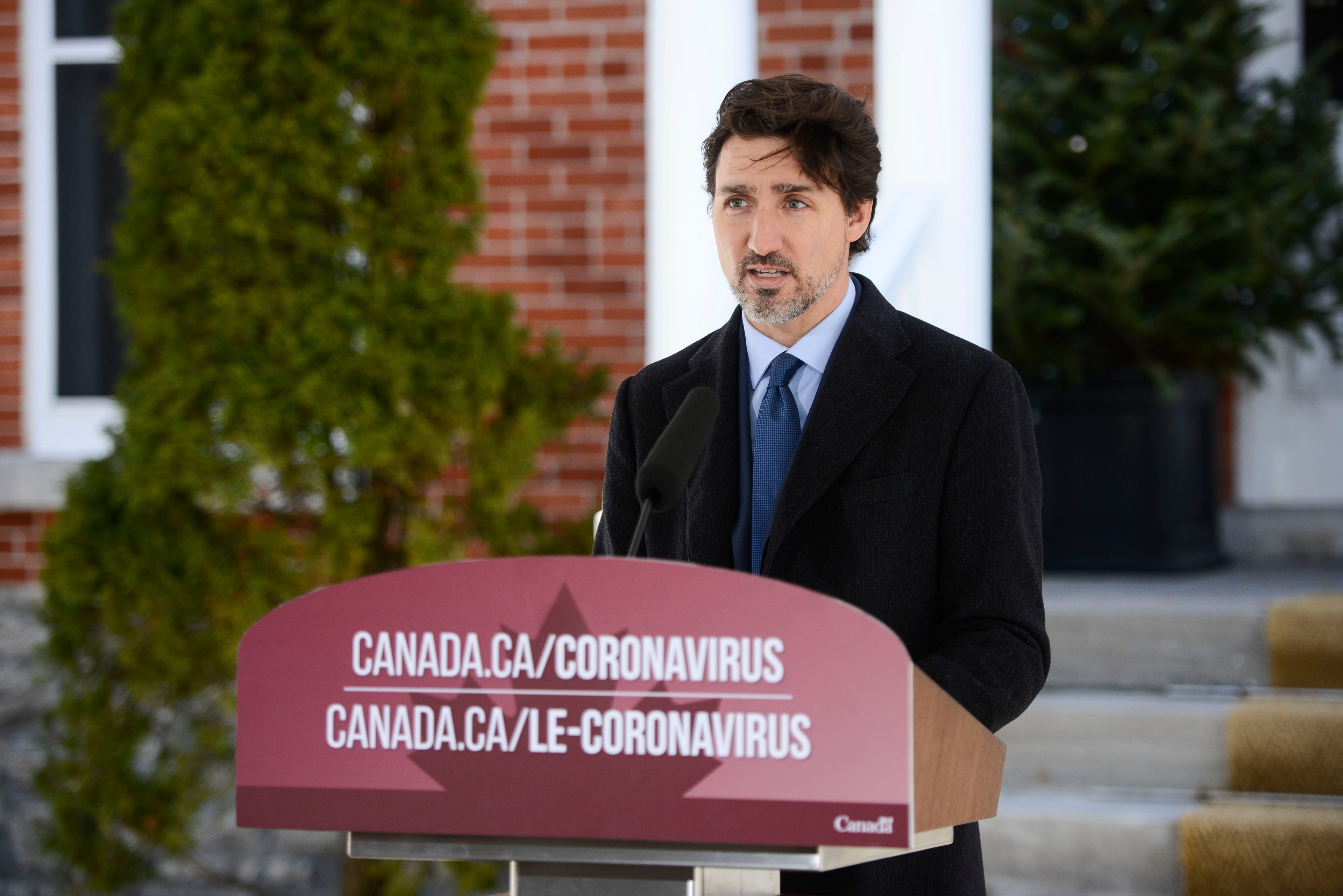 Prime Minister Justin Trudeau addresses Canadians on the COVID-19 pandemic from Rideau Cottage in Ottawa on Monday, April 6, 2020. (Sean Kilpatrick/CP)