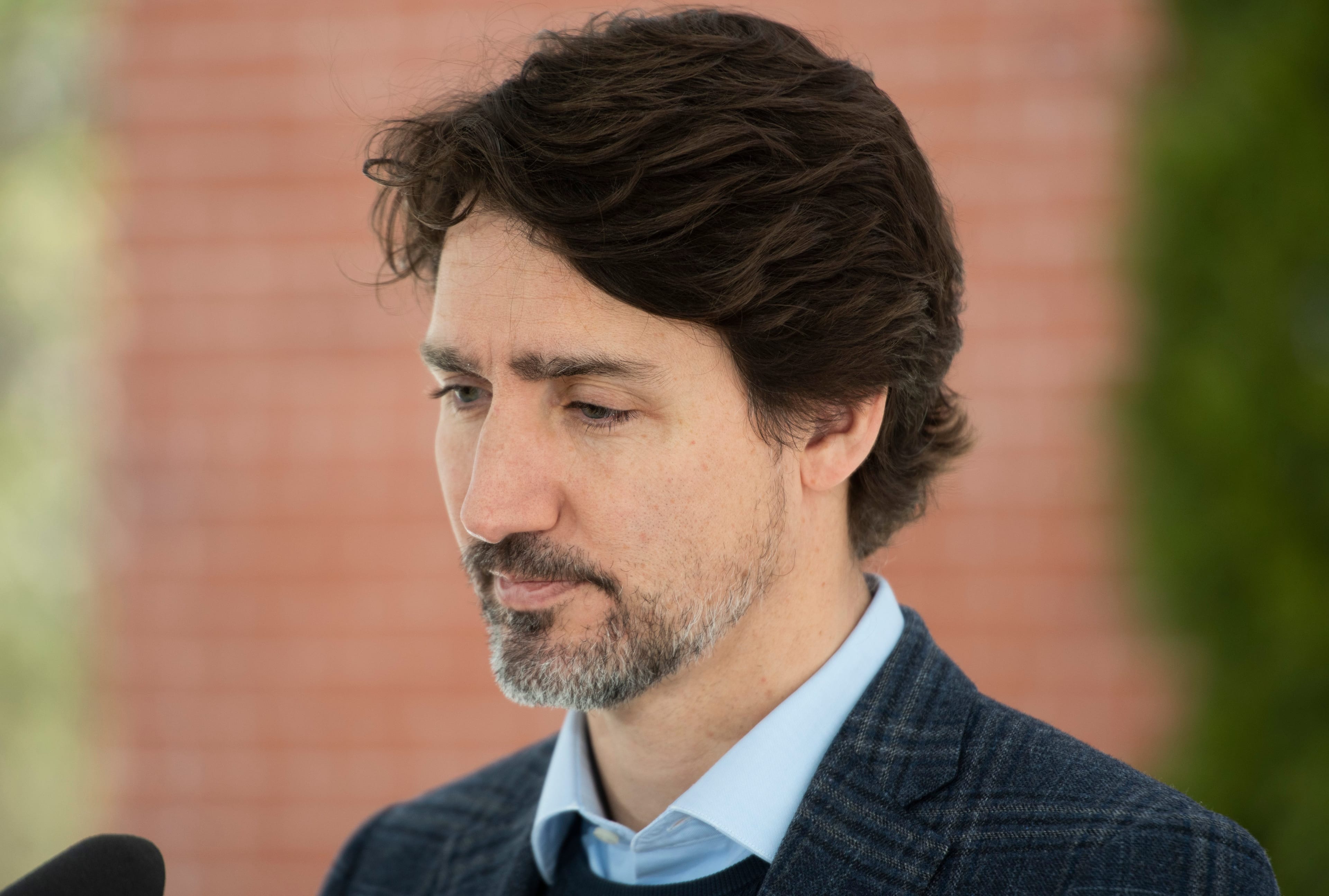 Prime Minister Justin Trudeau speaks during his daily news conference on the COVID-19 pandemic outside his residence at Rideau Cottage in Ottawa, on Saturday, April 25, 2020. THE CANADIAN PRESS/Justin Tang