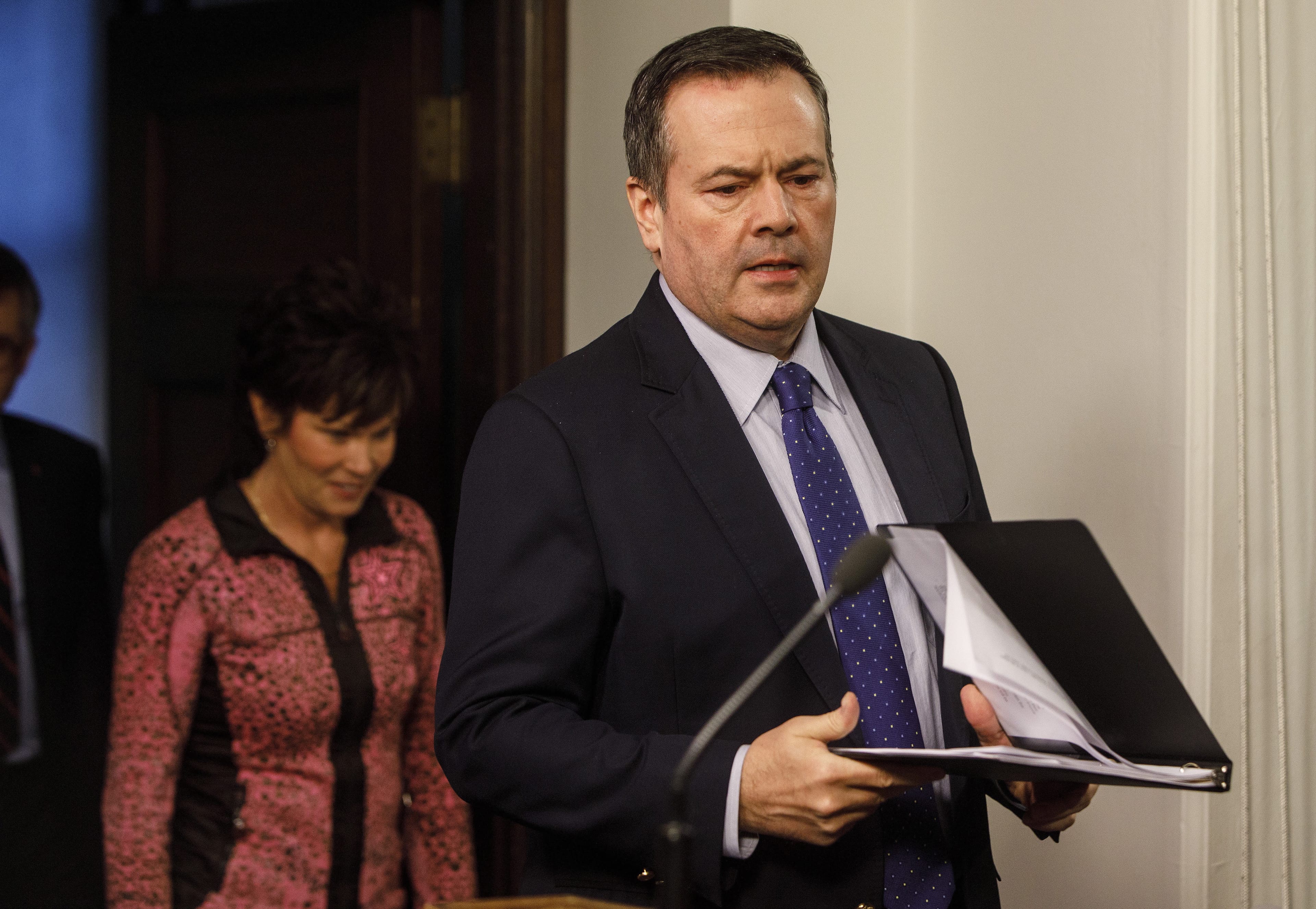 Kenney updates media on measures taken to help with COVID-19, in Edmonton on March 20, 2020 (CP/Jason Franson)