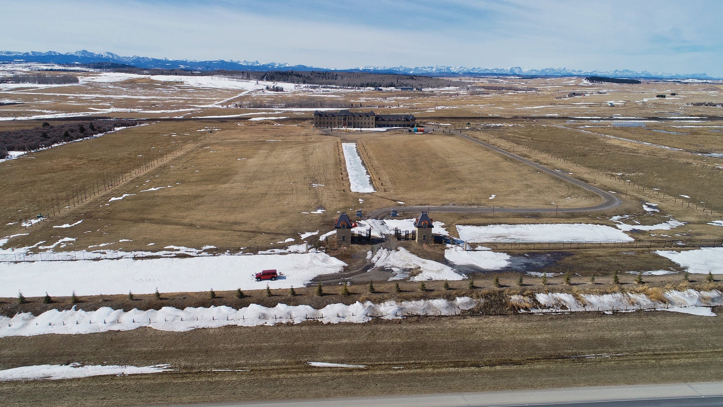 The 11,000-sq.-foot house sits next to Hwy. 22 outside Calgary (Photograph by Sam Kazerooni)